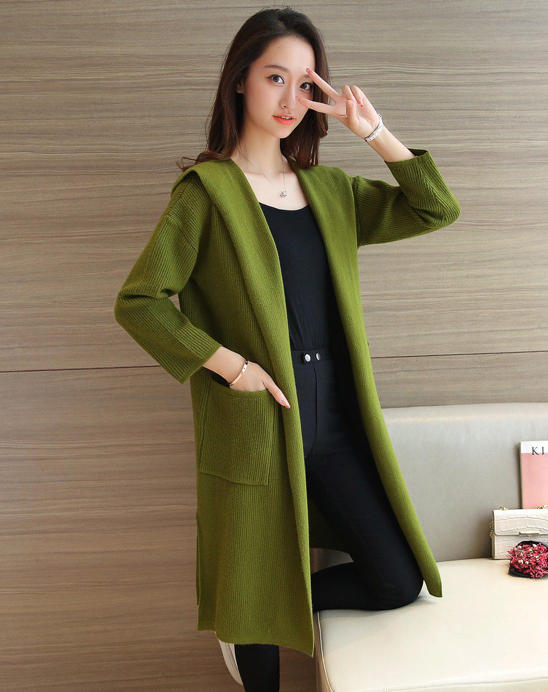 女装移动端专场女黑色中长款纯色连帽百搭针织开衫外套ttl3667ks02