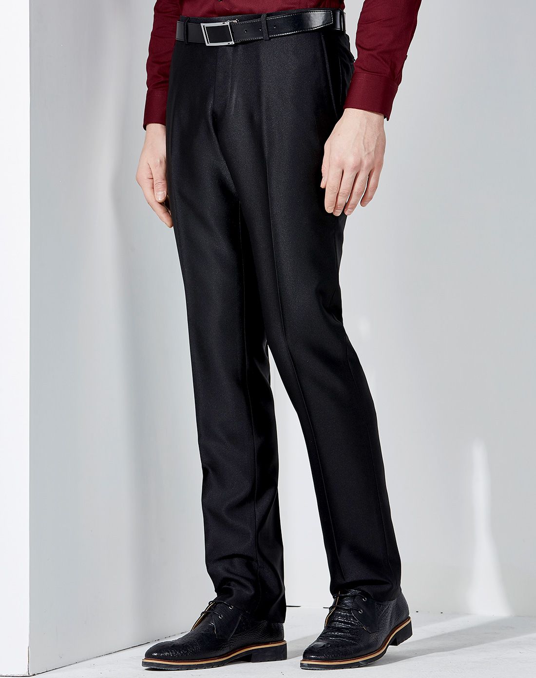 黑色亮面百搭长西裤