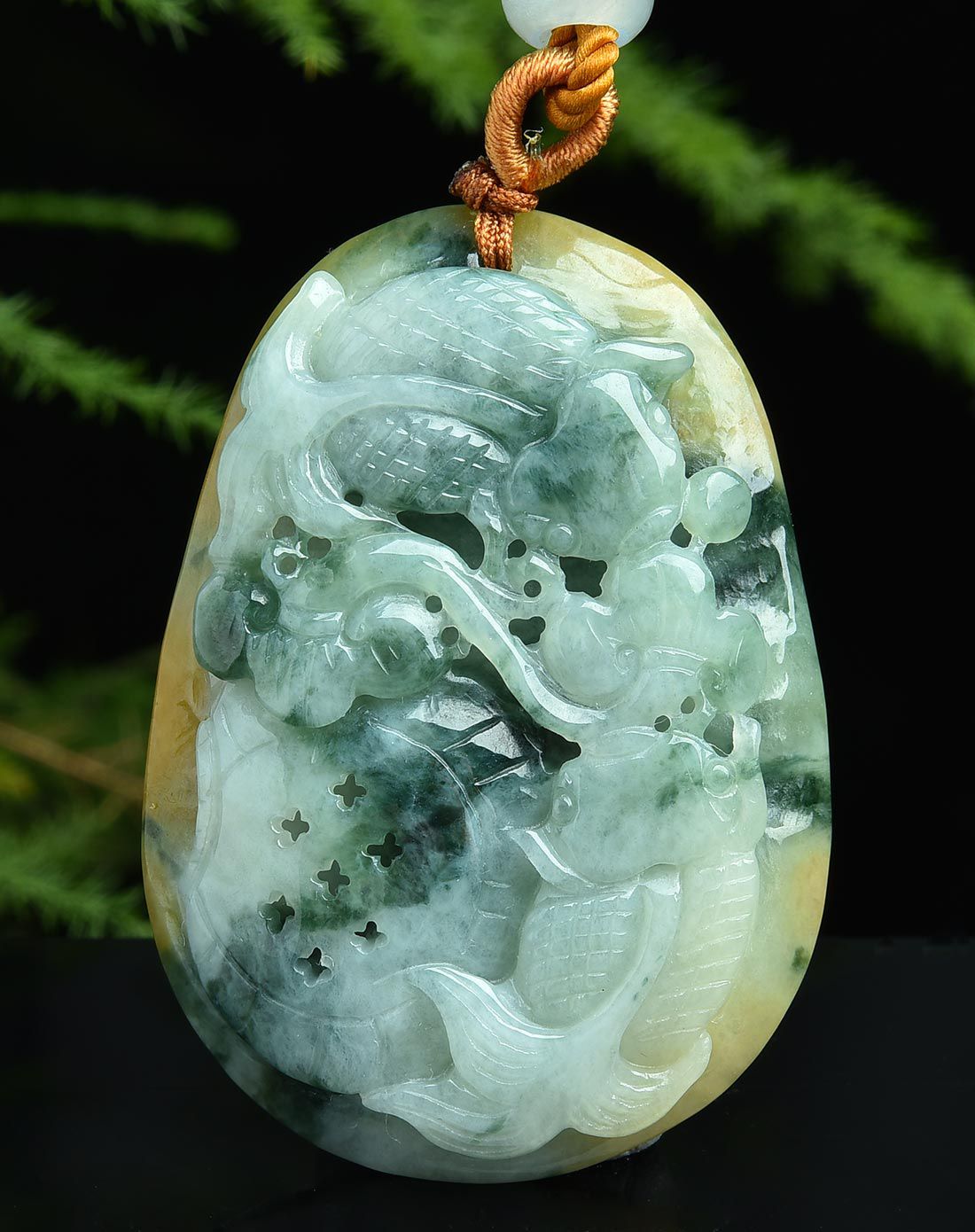 亿珍阁 镂空雕刻a货三彩如意金鱼翡翠挂件 附证书