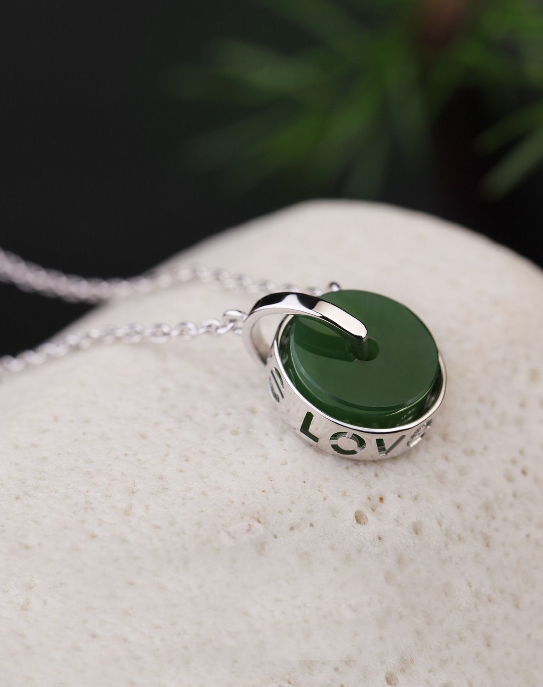 一生一石 翠羽明珰天然碧玉925银镶嵌吊坠