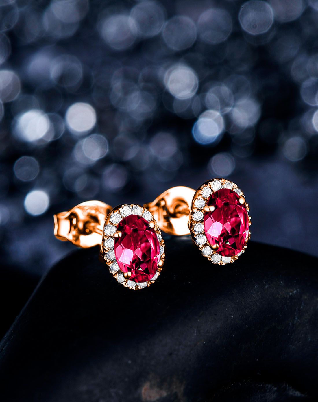 鑫万福 18k金1.2克拉红碧玺耳钉