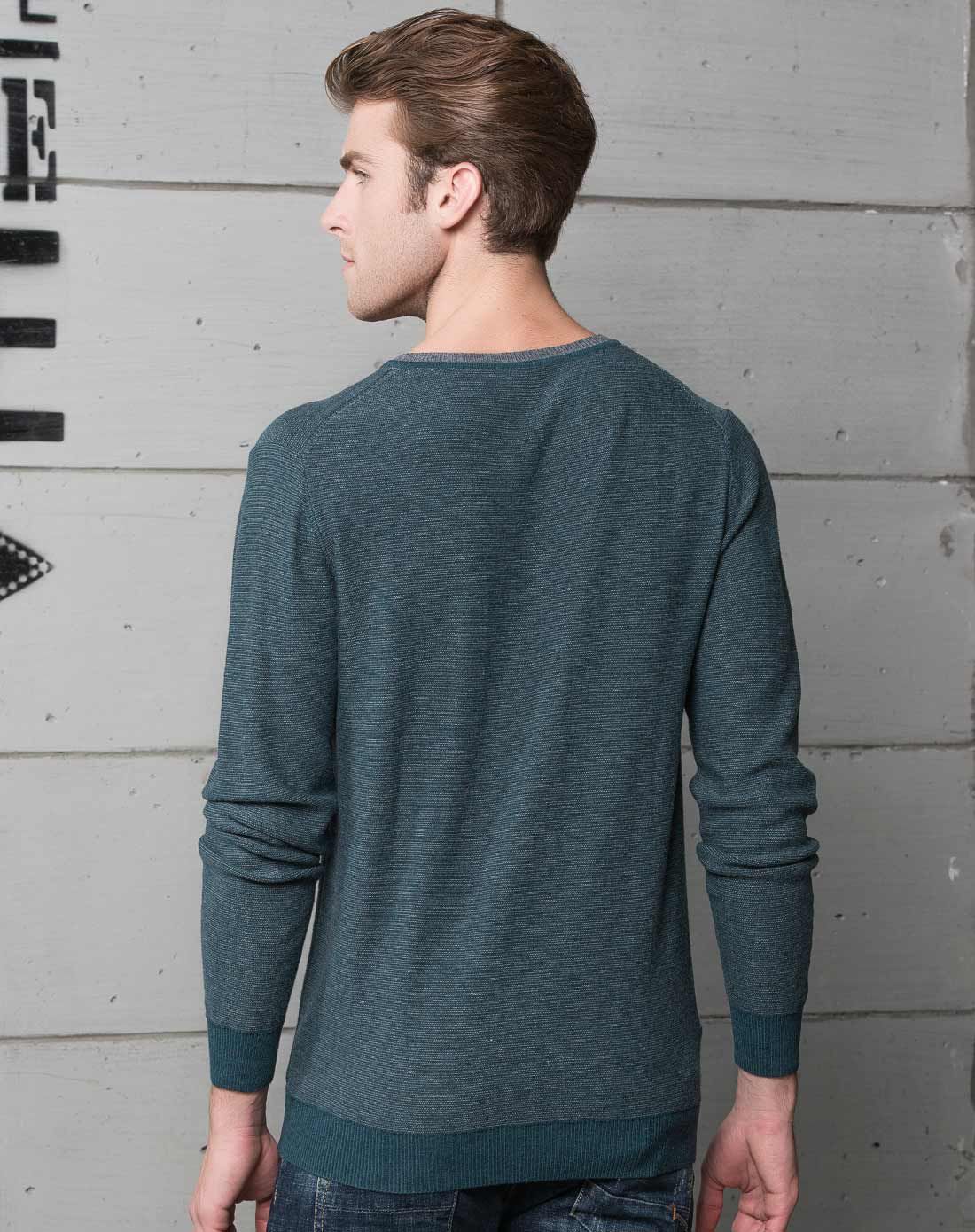 男款墨绿灰条圆领羊毛衫