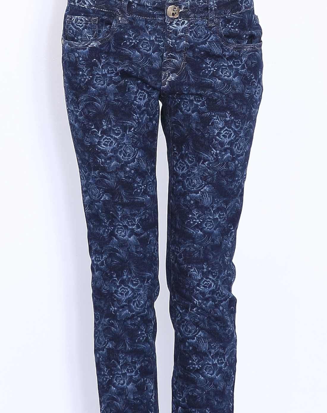 蓝色花纹修身牛仔裤