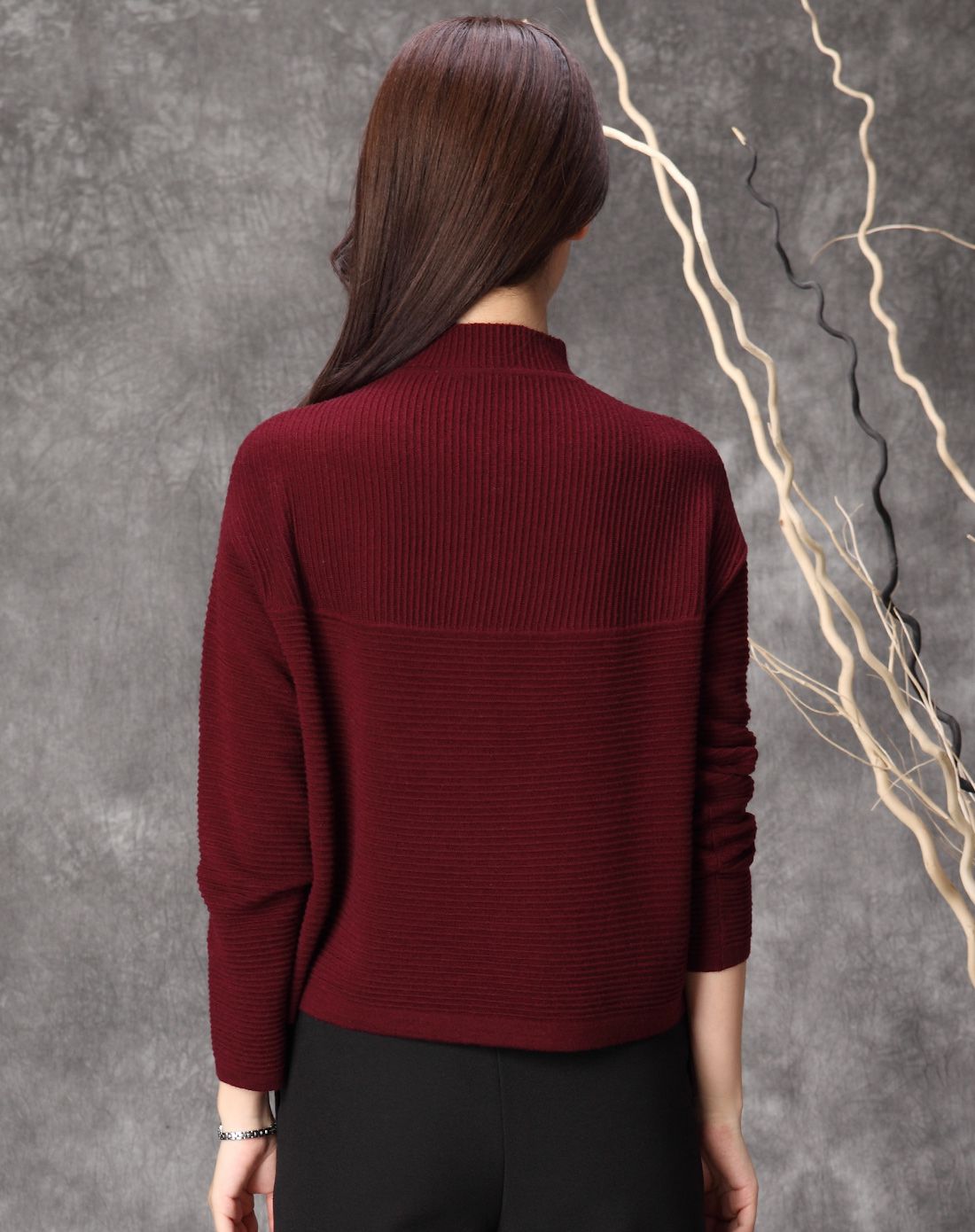 女款紫酱红小高领百搭短款针织衫