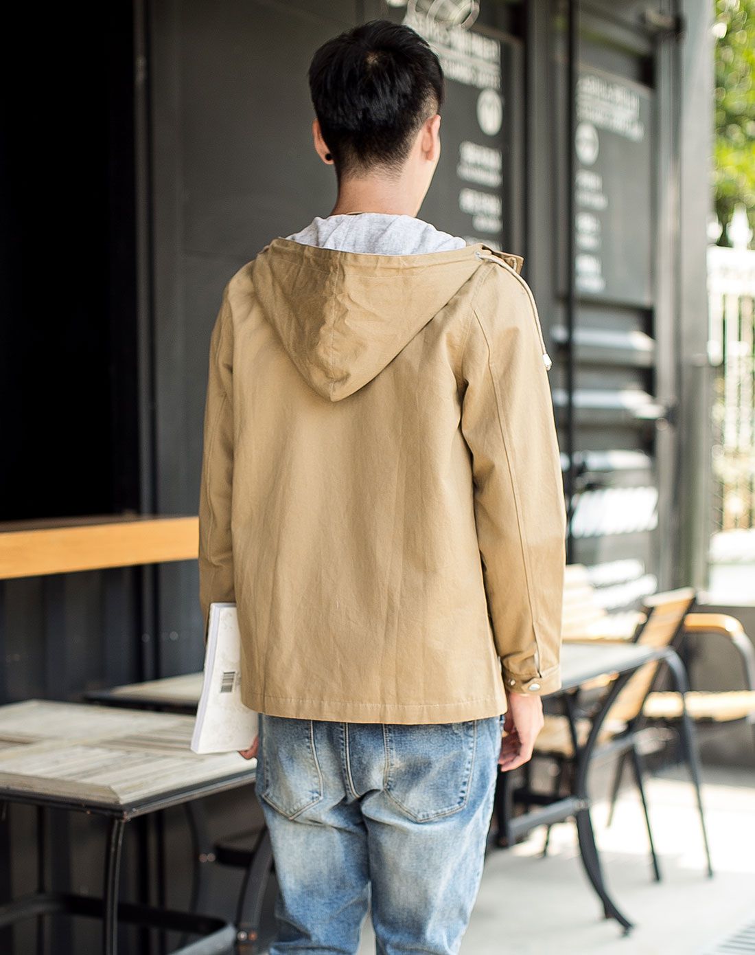 男款时尚拉链戴帽外套