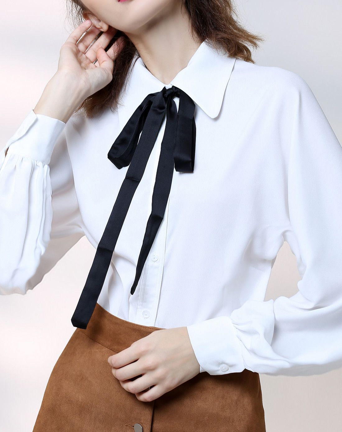 白色气质蝴蝶结系带衬衫