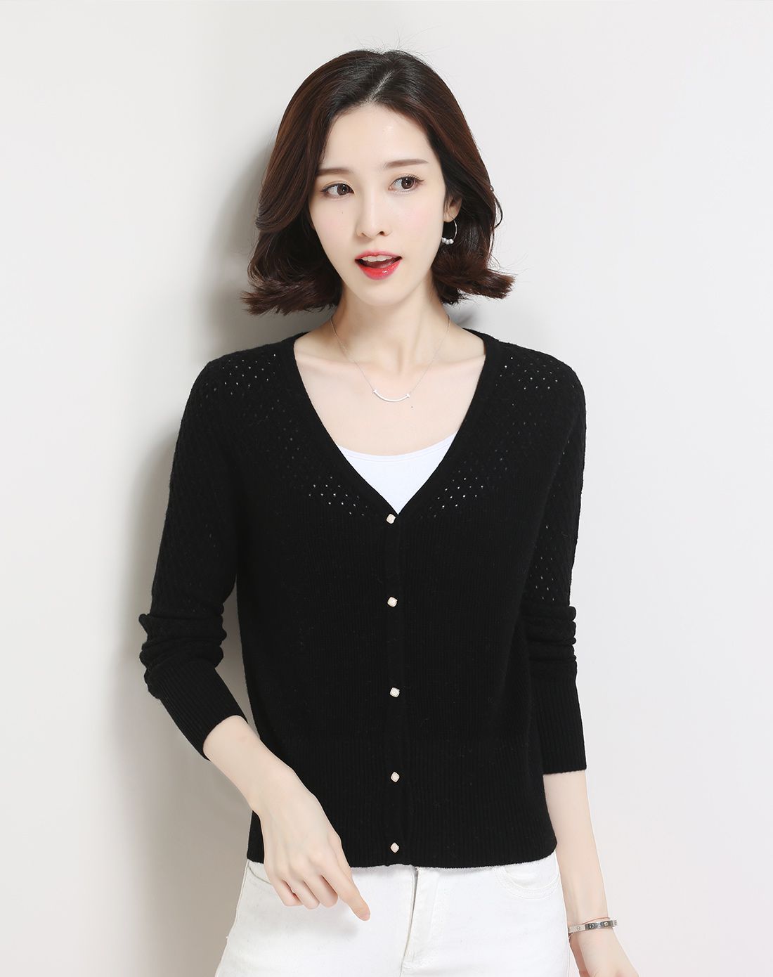 金菊黑色镂空大方百搭羊毛开衫a8622425-1406_唯品会