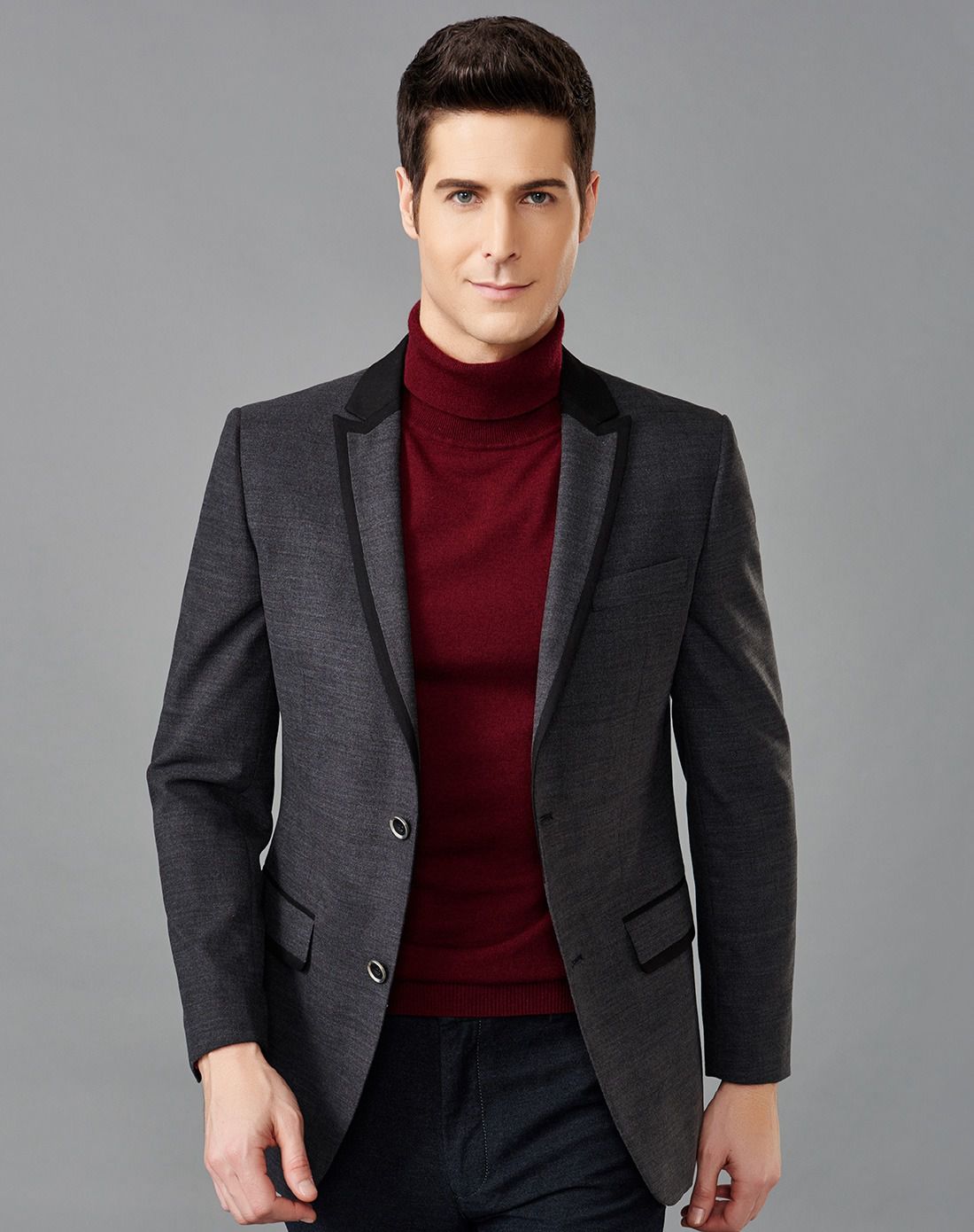 深灰色英伦风绅士翻领长袖休闲西服