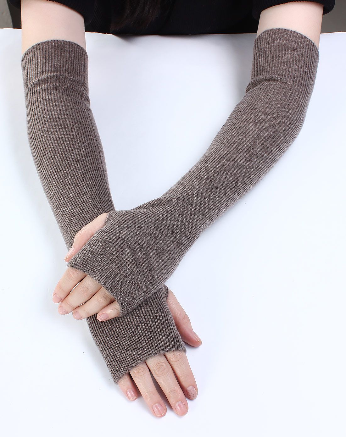 女花咖净色抽条长筒保暖护手露指羊毛手套