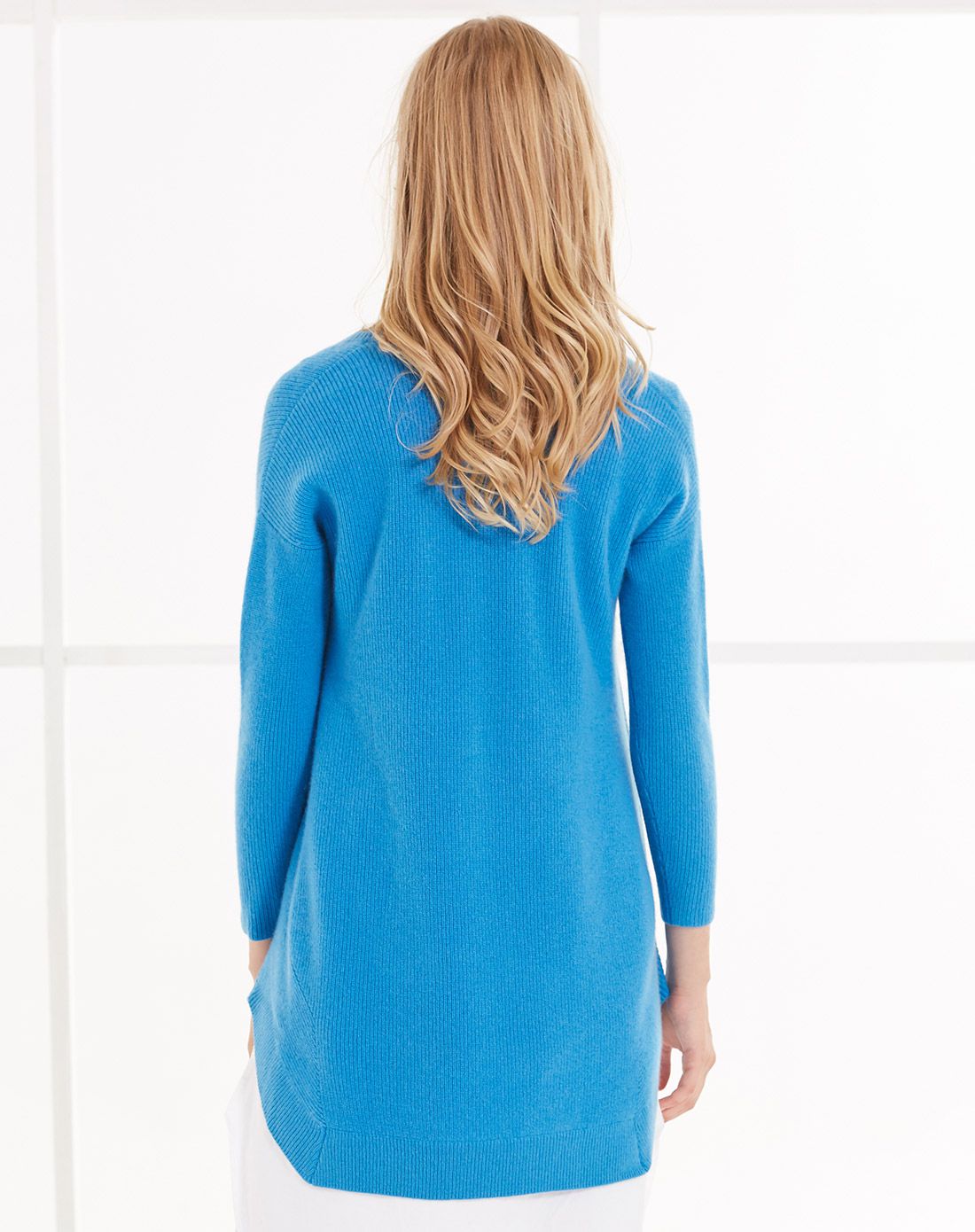 纯山羊绒宽松圆领加厚长款女套衫湖蓝色