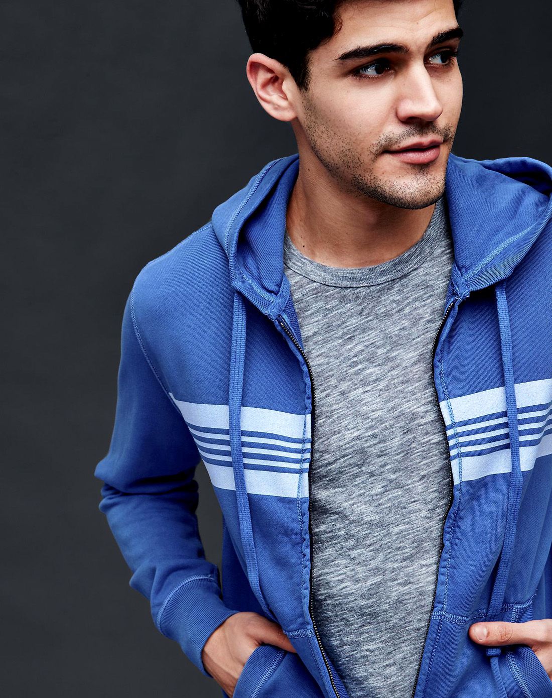 盖璞gap纯棉毛圈活力局部条纹连帽卫衣238820brilliant blue_唯品会