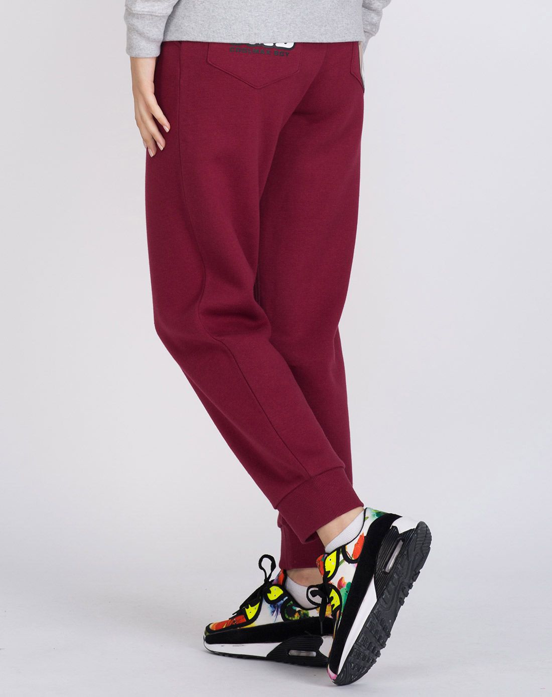 纯色简约 中性款枣红色针织长裤