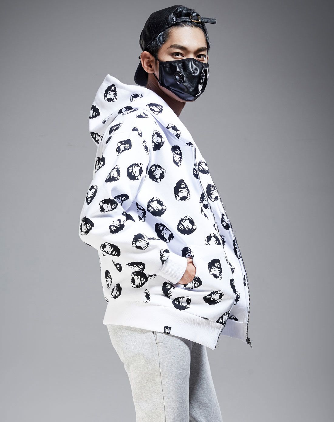 韩国潮牌sakun男女服饰专场韩国潮牌 男款白色梦露时尚开衫卫衣skd