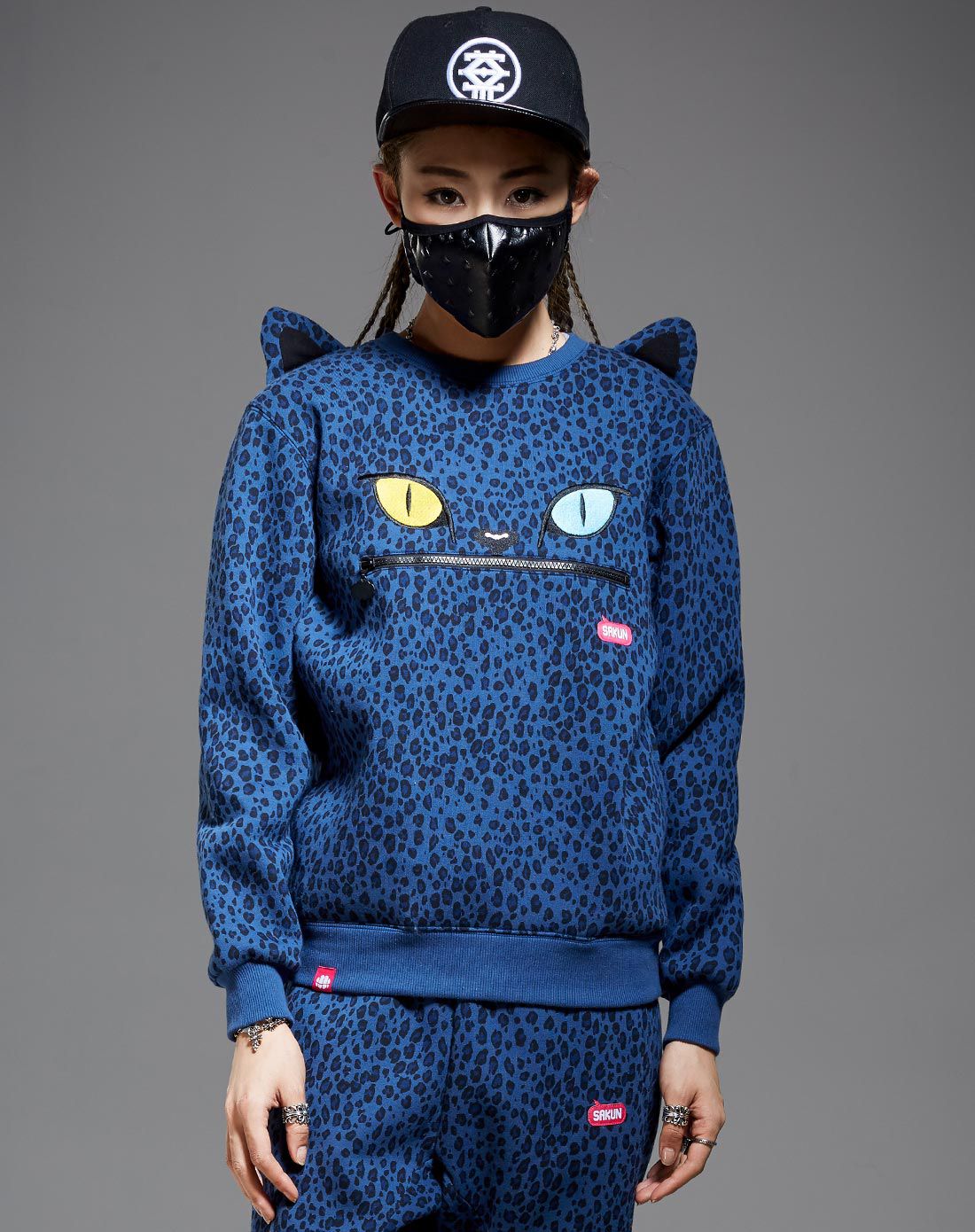 韩国潮牌 女款蓝色豹纹时尚套头卫衣