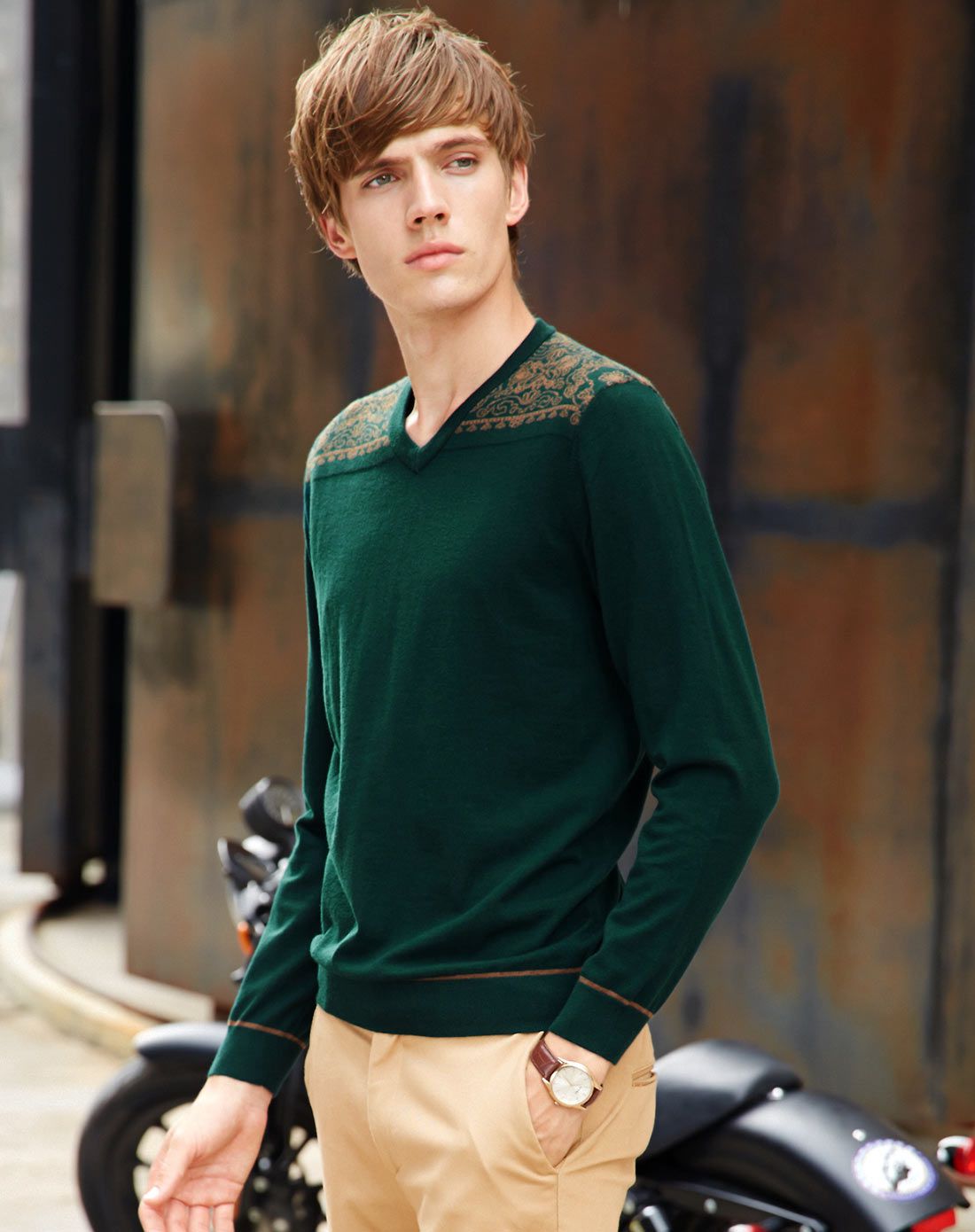 精致罗马花纹男士羊毛衫深绿色