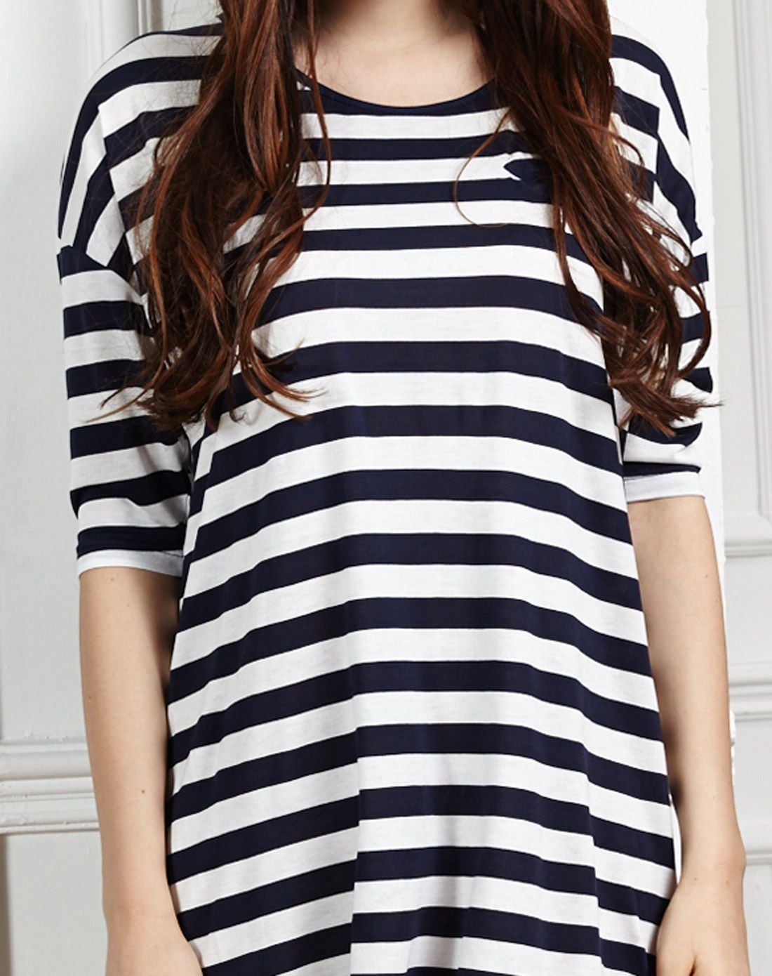 女士蓝白条休闲外穿五分袖上衣