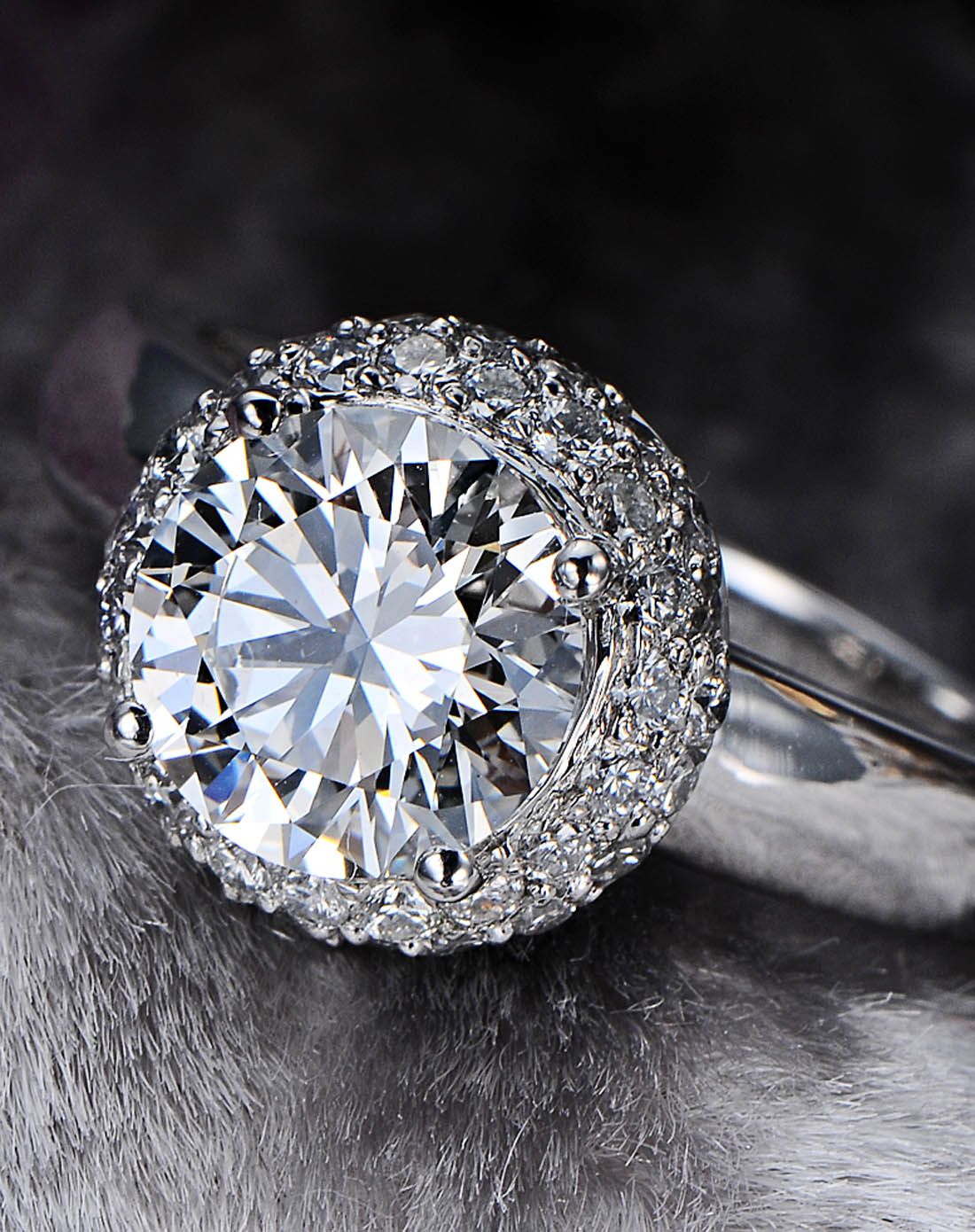 喜钻18k金0.86克拉fg色钻石女戒