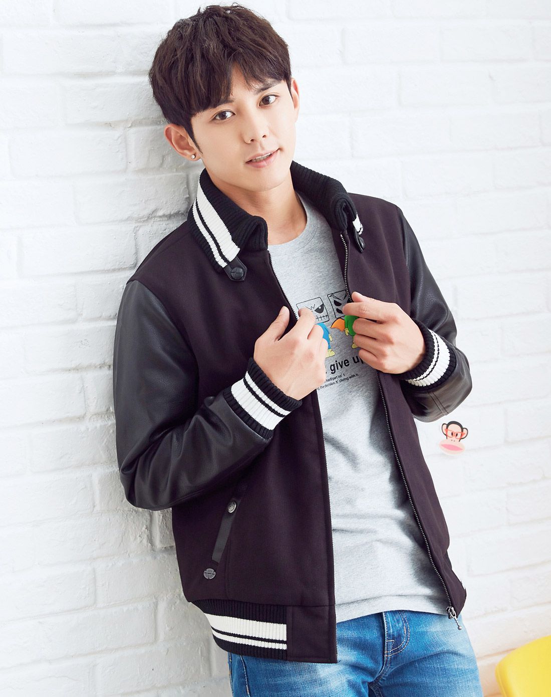 男袖子拼pu绗棉棒球衫