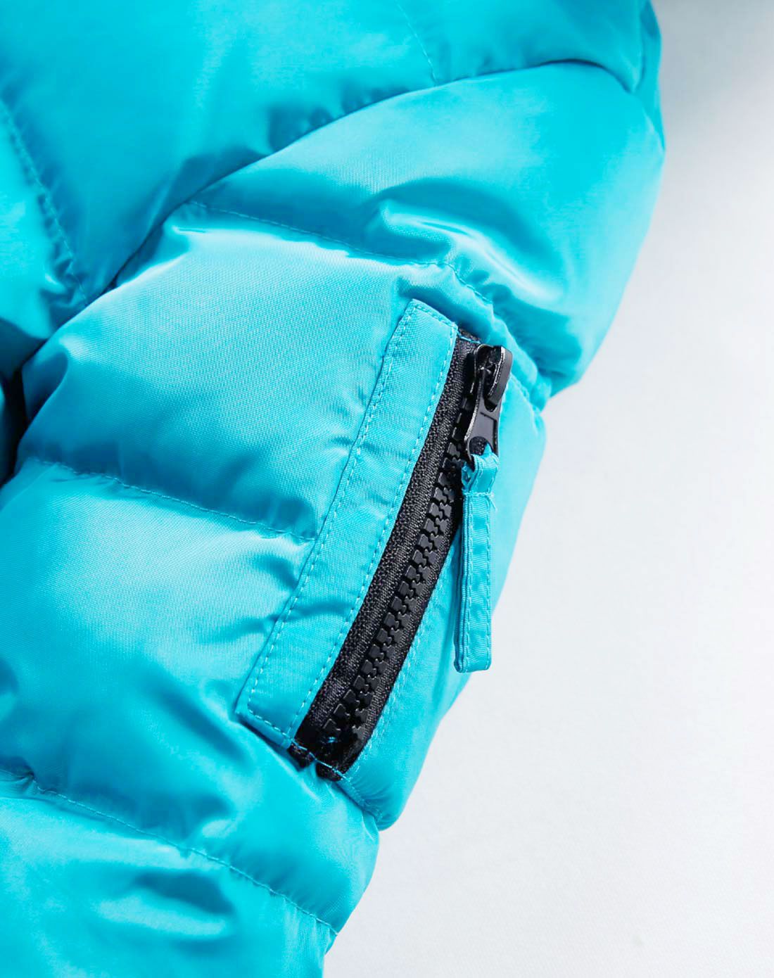 男女同款孔雀绿羽绒服