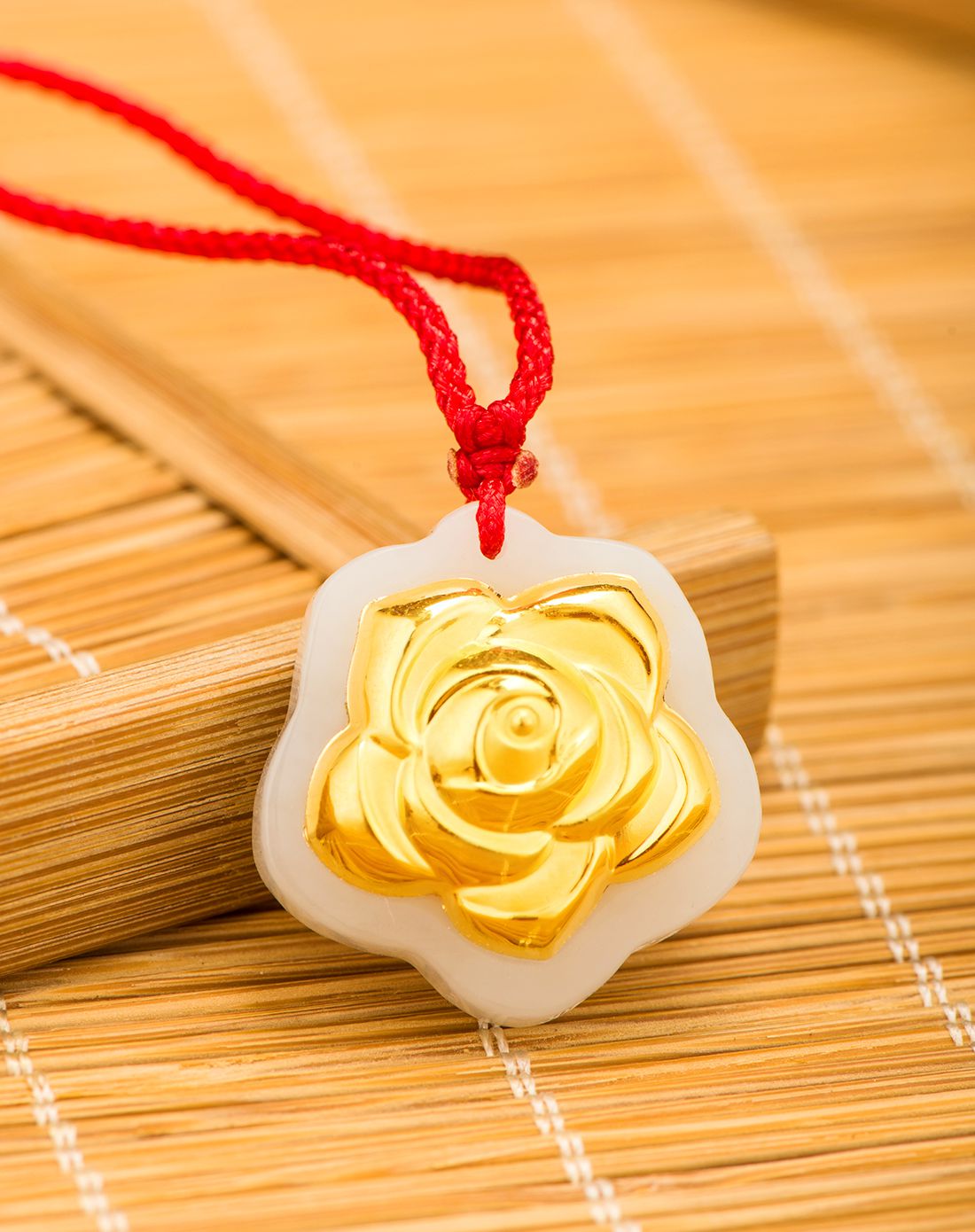 伊戴娇 3d印金镶玉玫瑰花吊坠