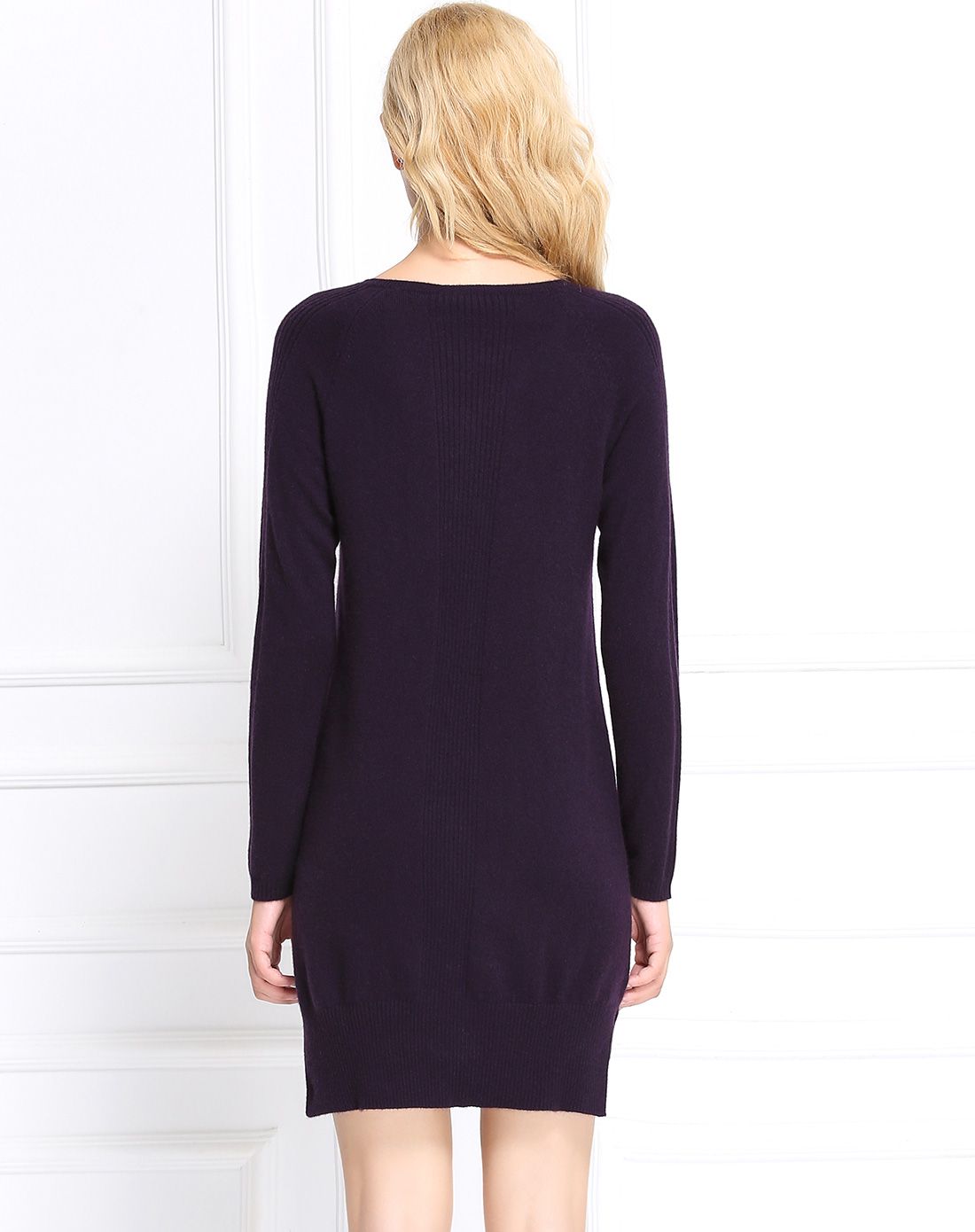 女暗紫100%山羊绒侧分叉连肩袖连衣裙