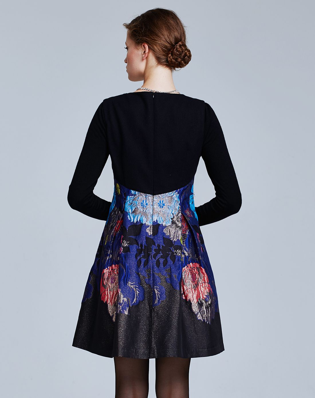 靛蓝织金艺术芙蓉花一字领a摆连衣裙