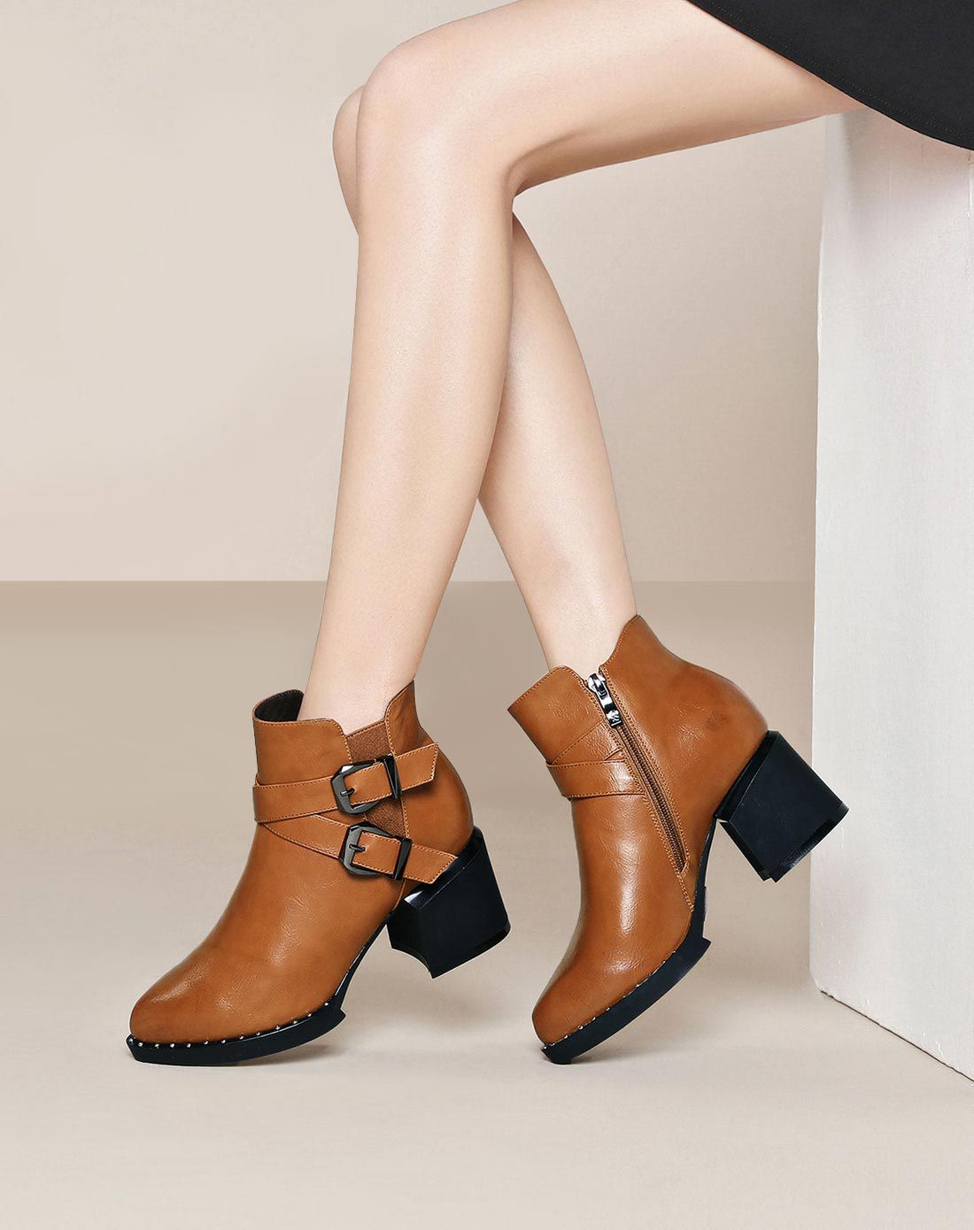 卓诗尼酒红色通勤皮带扣短靴酒红色