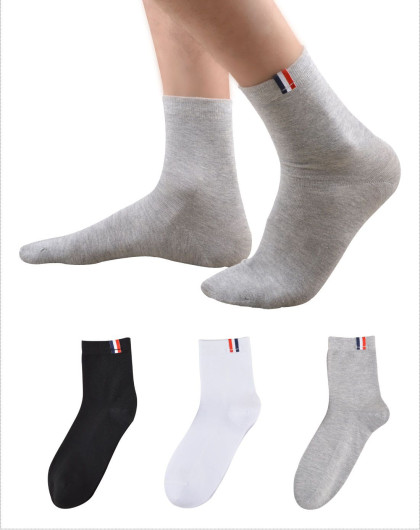 3双盒装男士中筒纯色棉袜 带标