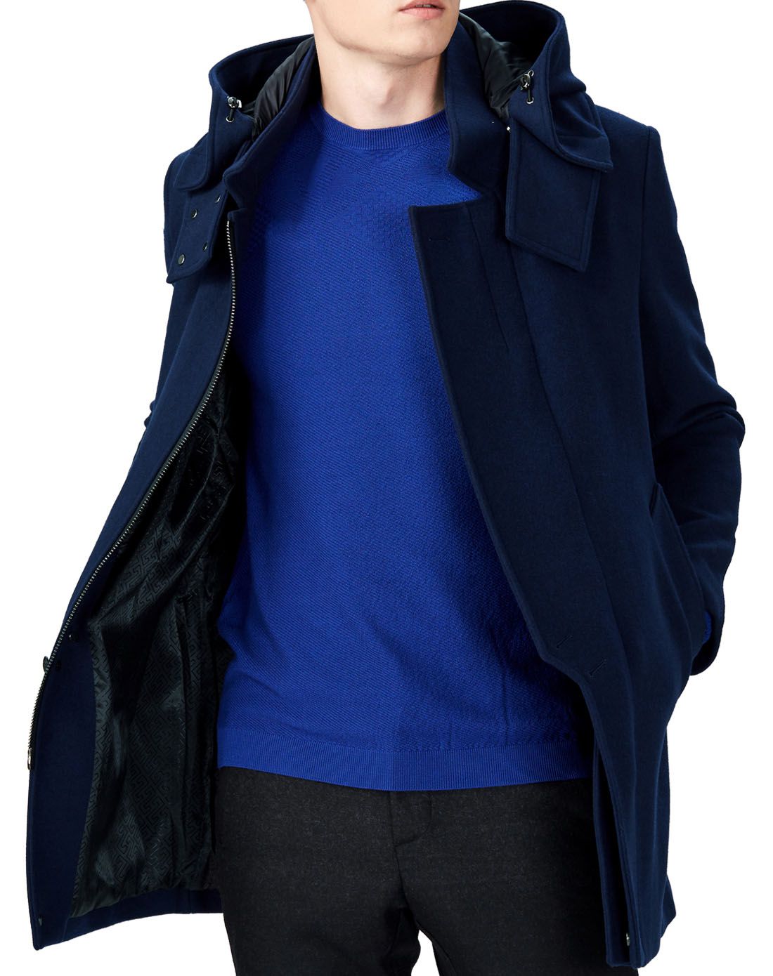 男款藏蓝色长袖大衣