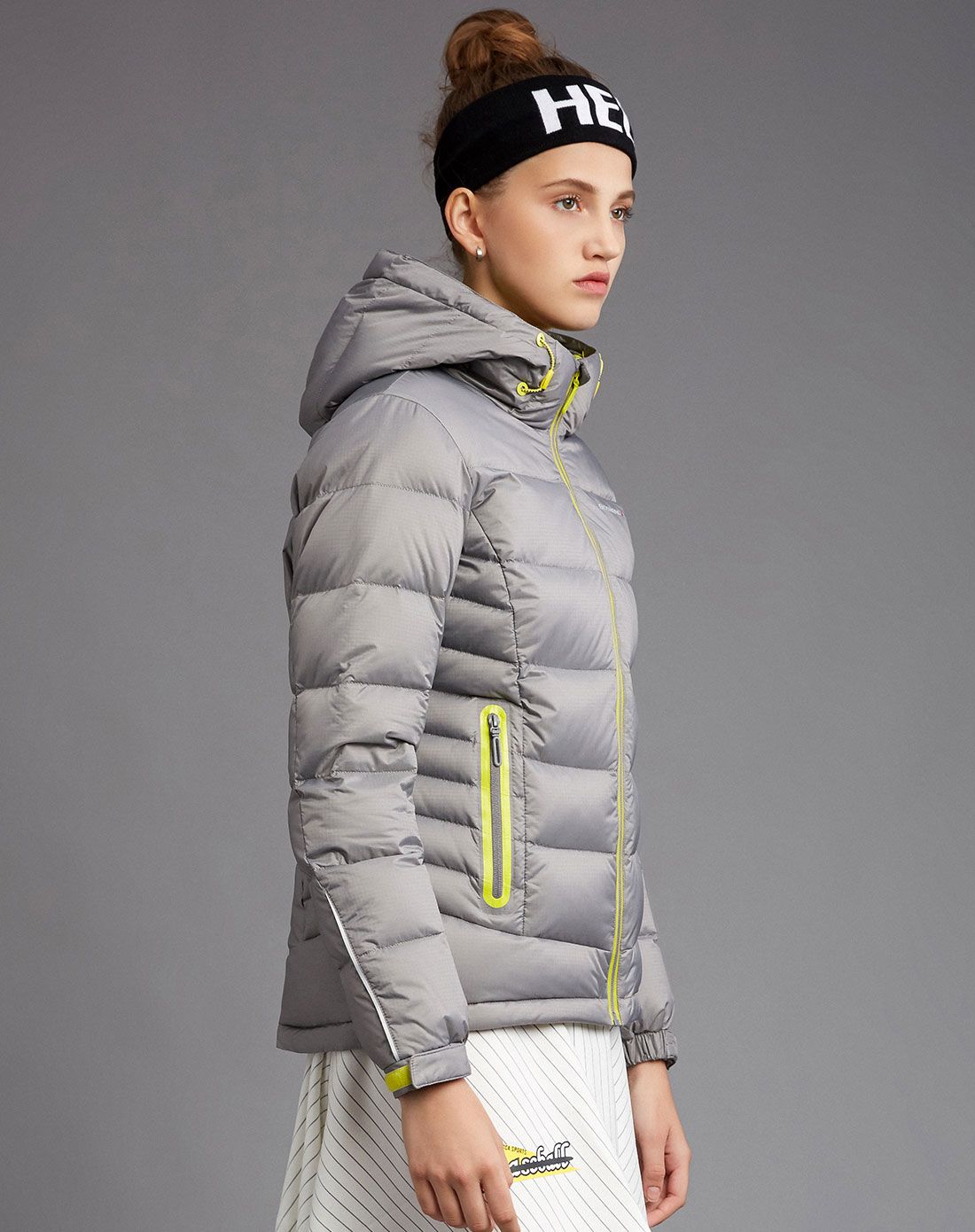 女款连帽保暖羽绒服云雾灰