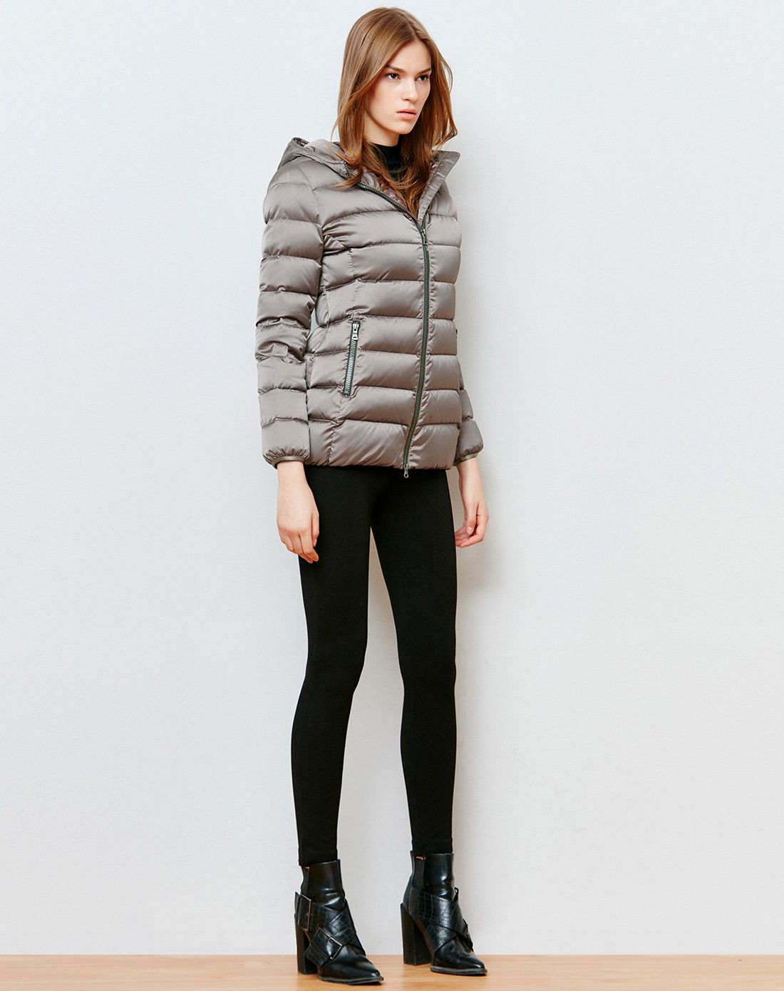 女款连帽宽松羽绒服玫瑰灰