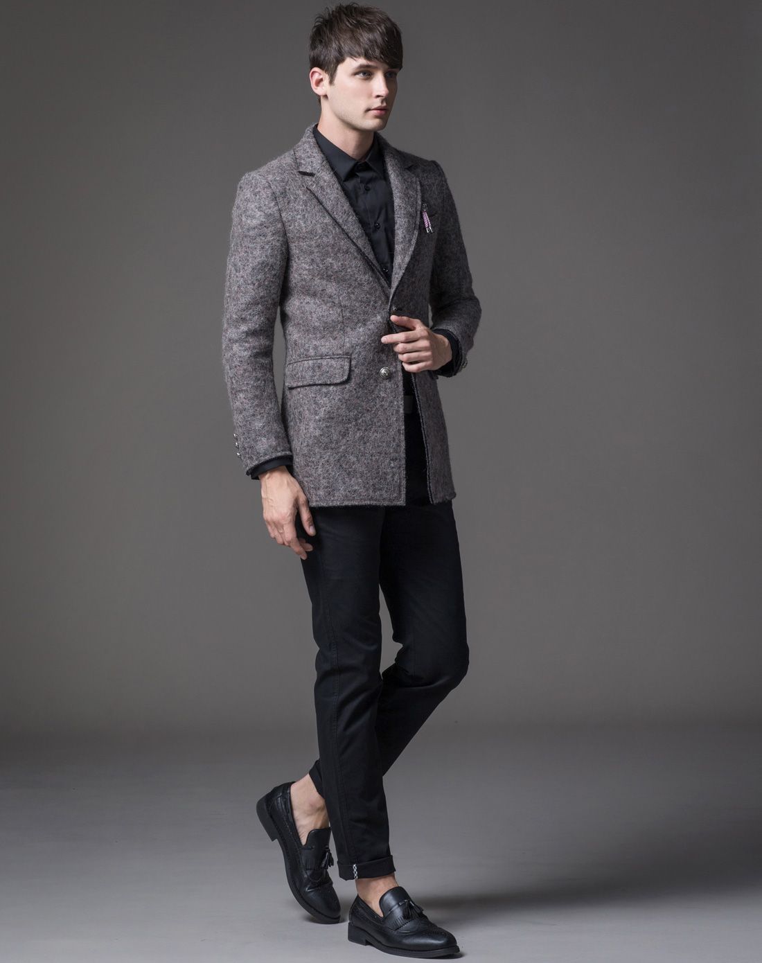 卡其灰中长款时尚羊毛呢大衣