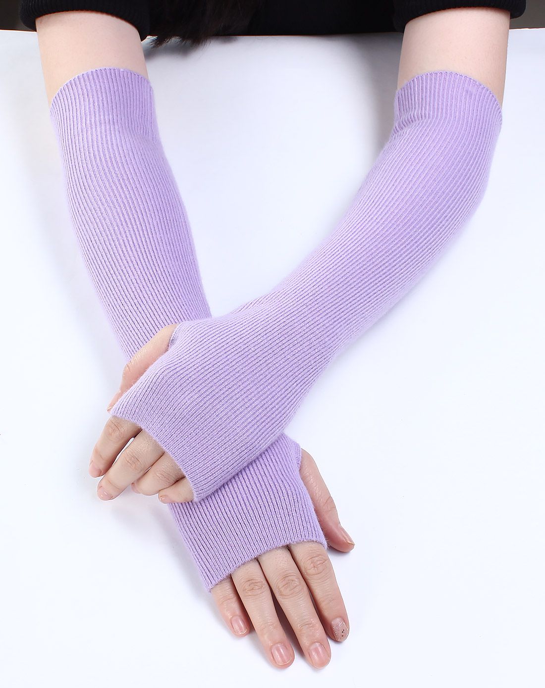 女浅紫净色抽条长筒保暖护手露指羊毛手套