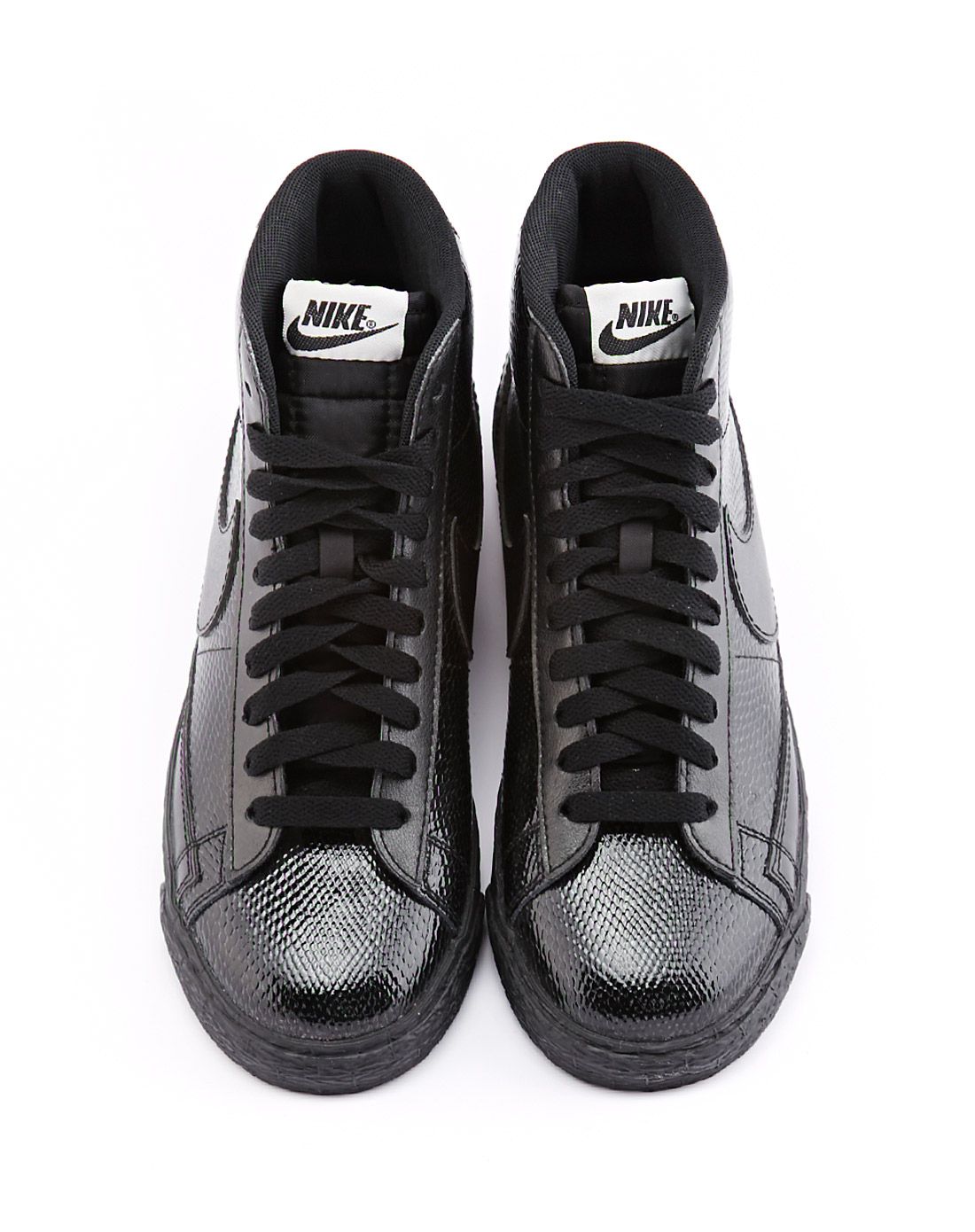 女款黑色休闲鞋 经典舒适