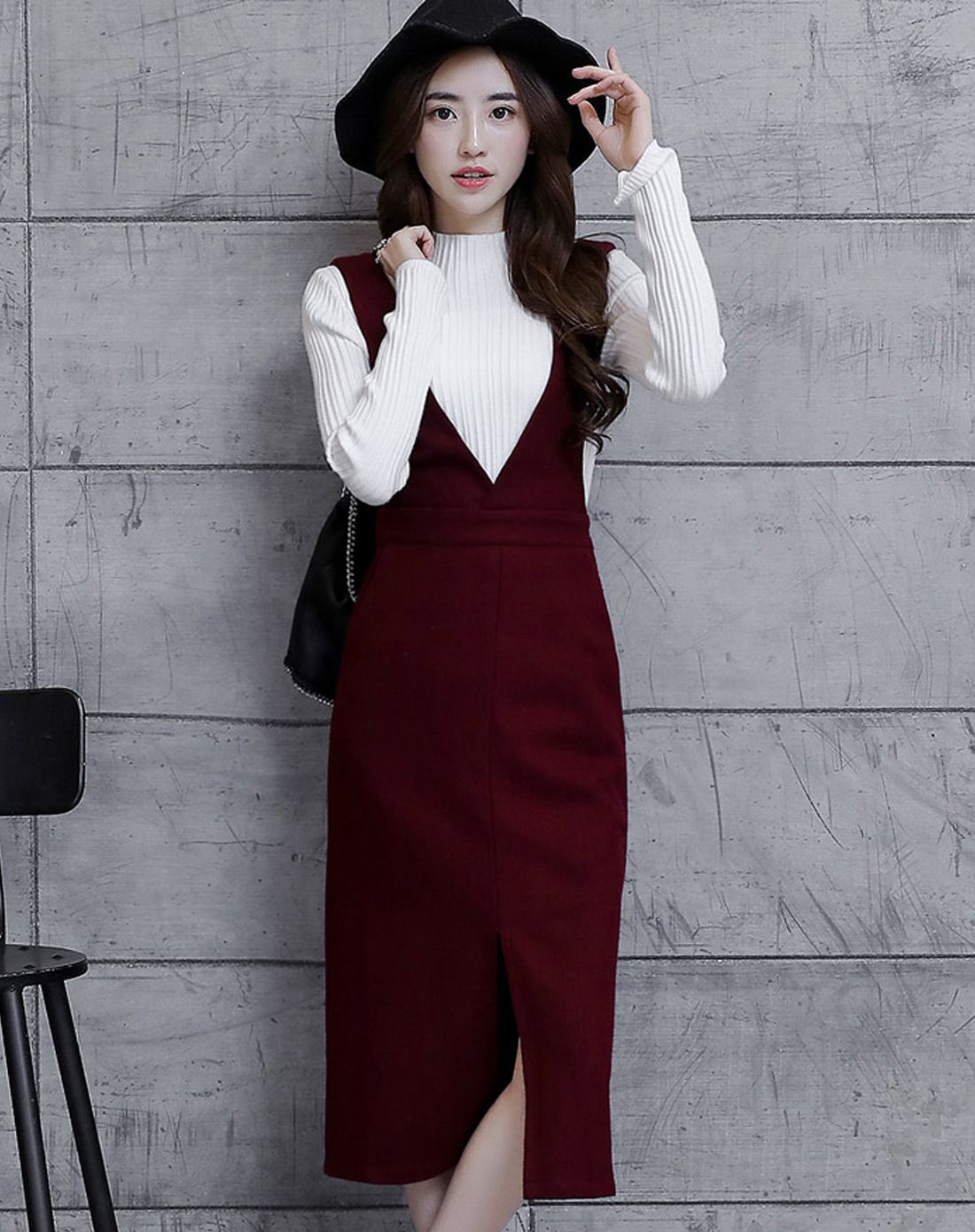 女酒红色背心裙内搭立领打底衫套装