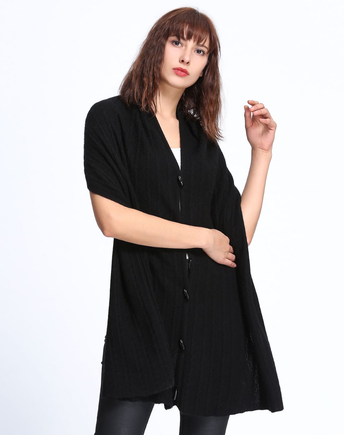 女款黑色时尚绞花羊绒披肩