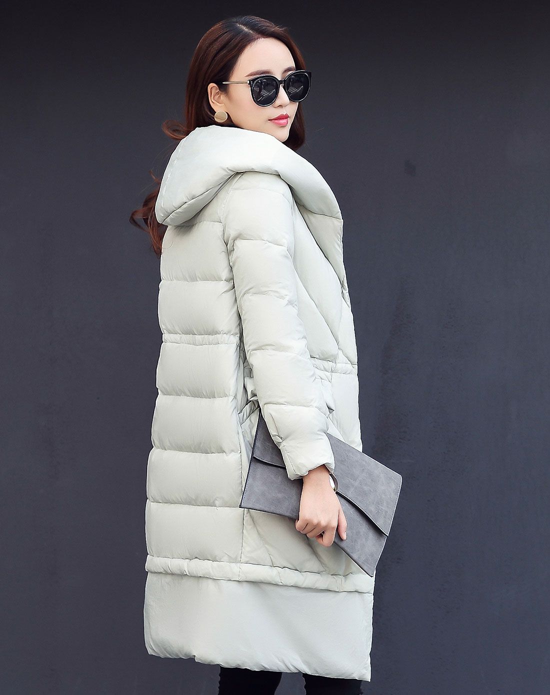 豆绿 女士中长款羽绒服