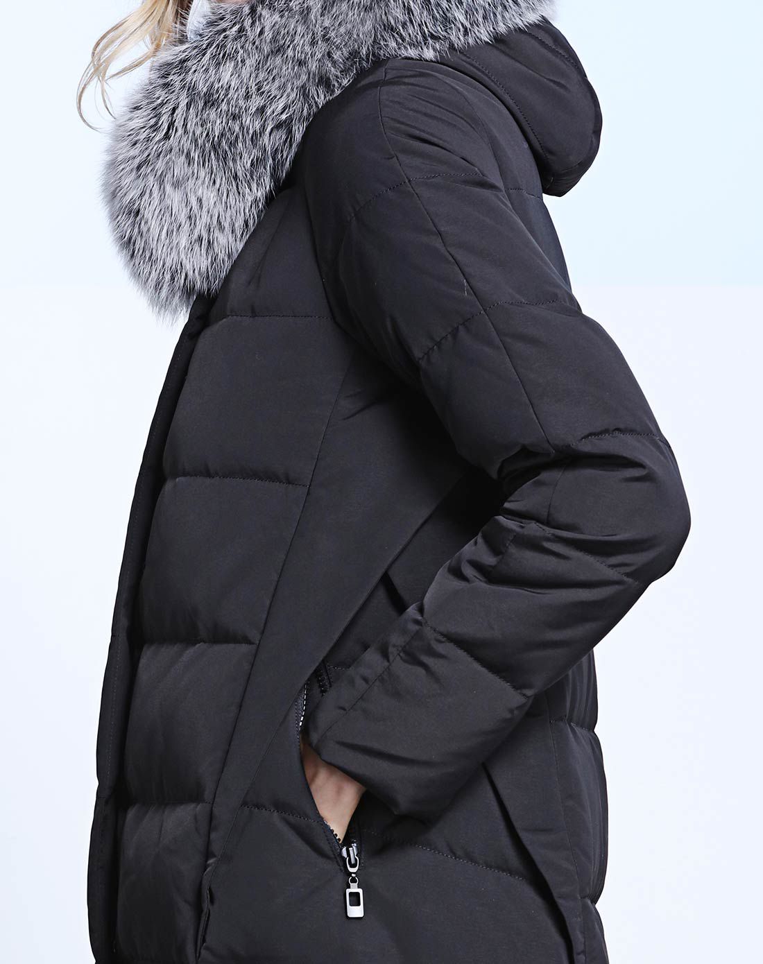 卡雷尔cerel vogue羽绒专场带毛帽通勤百搭横格羽绒服2f340034800089