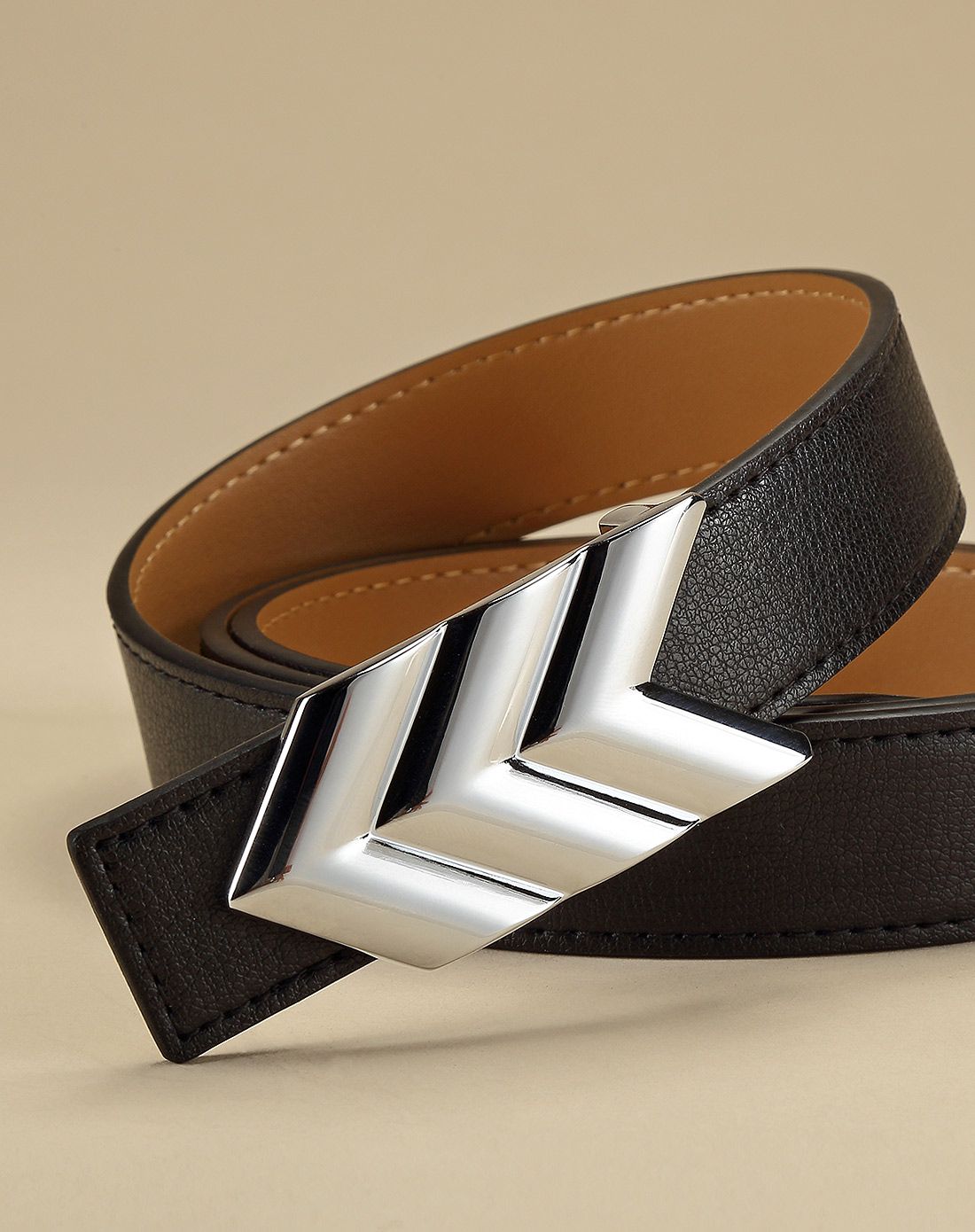 简约时尚经典小荔枝纹女士板扣皮带