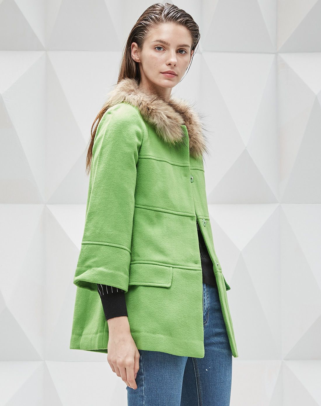 香草绿时尚层次感中长款毛呢大衣