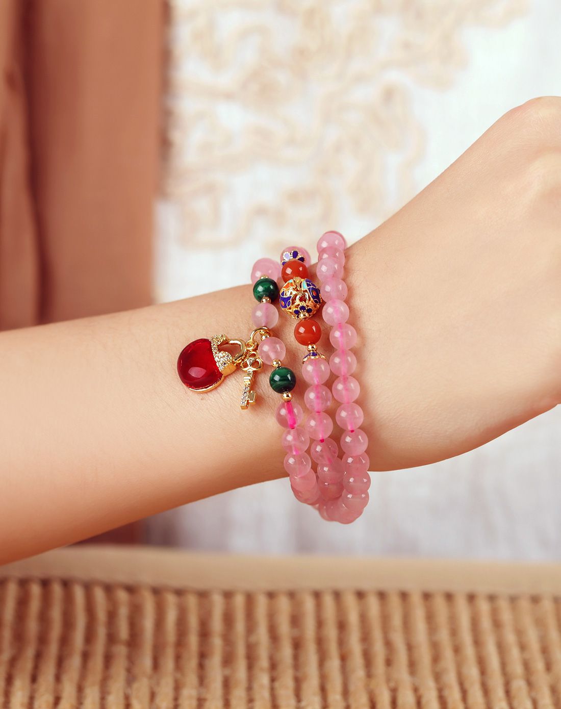 一锁定情天然粉水晶原创个性爱情锁手串手链女