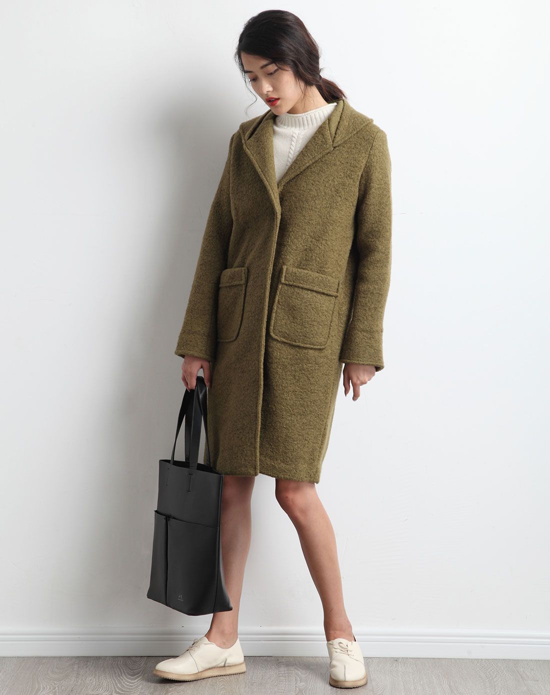 女装苔藓绿冬季长款呢大衣