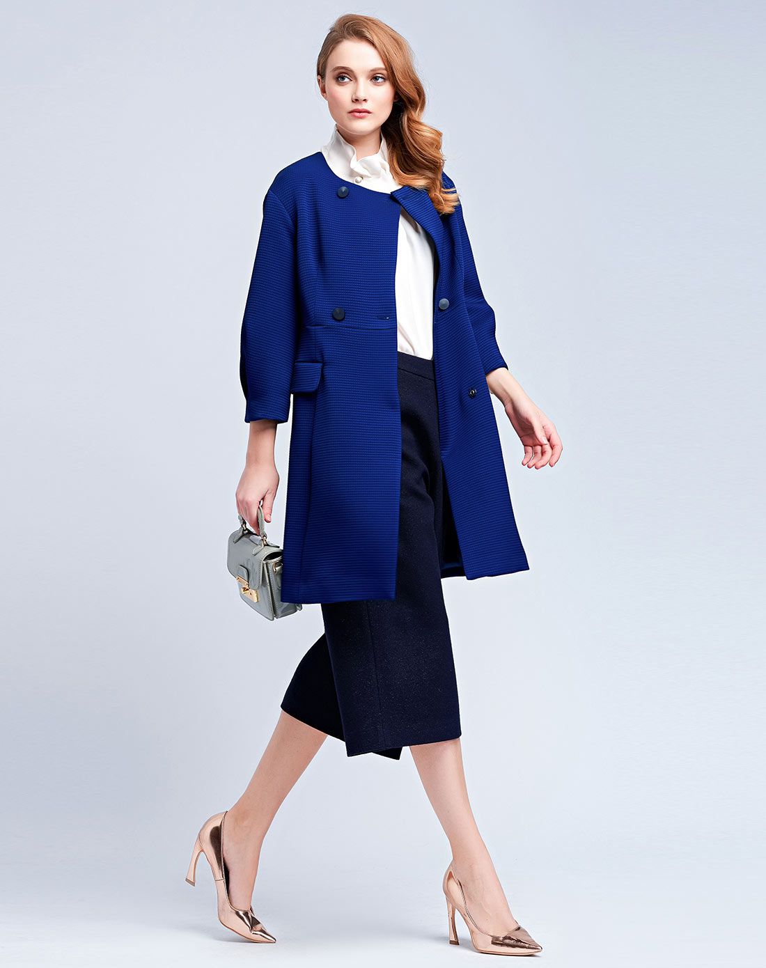 普兰色圆领通勤百搭双排扣半大衣