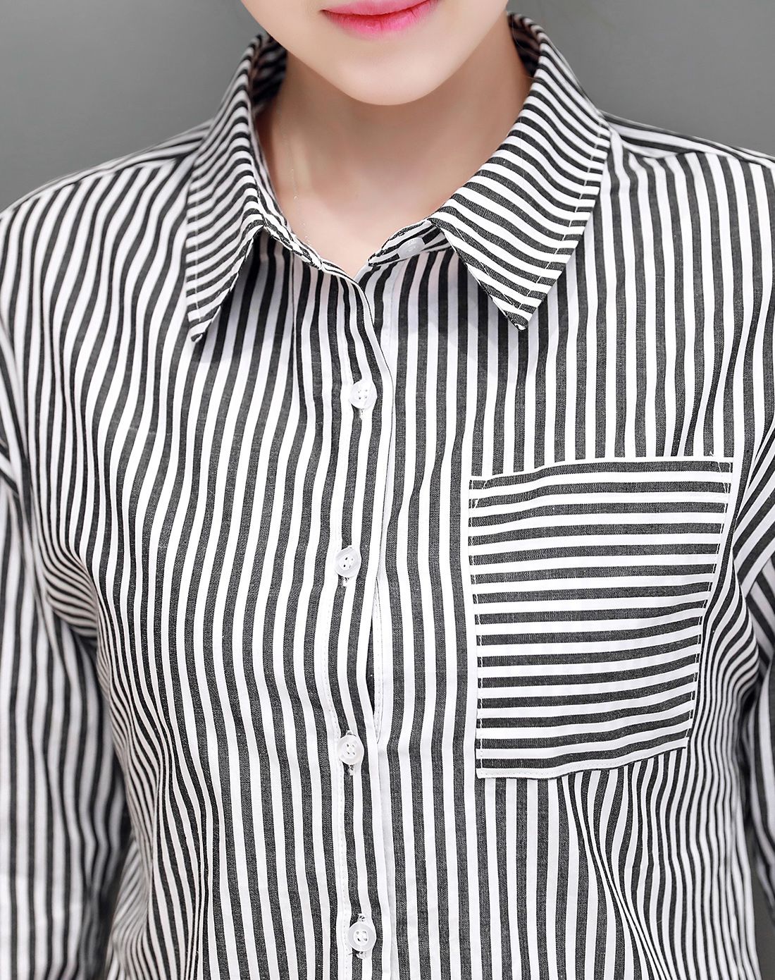 黑色条纹休闲宽松衬衫