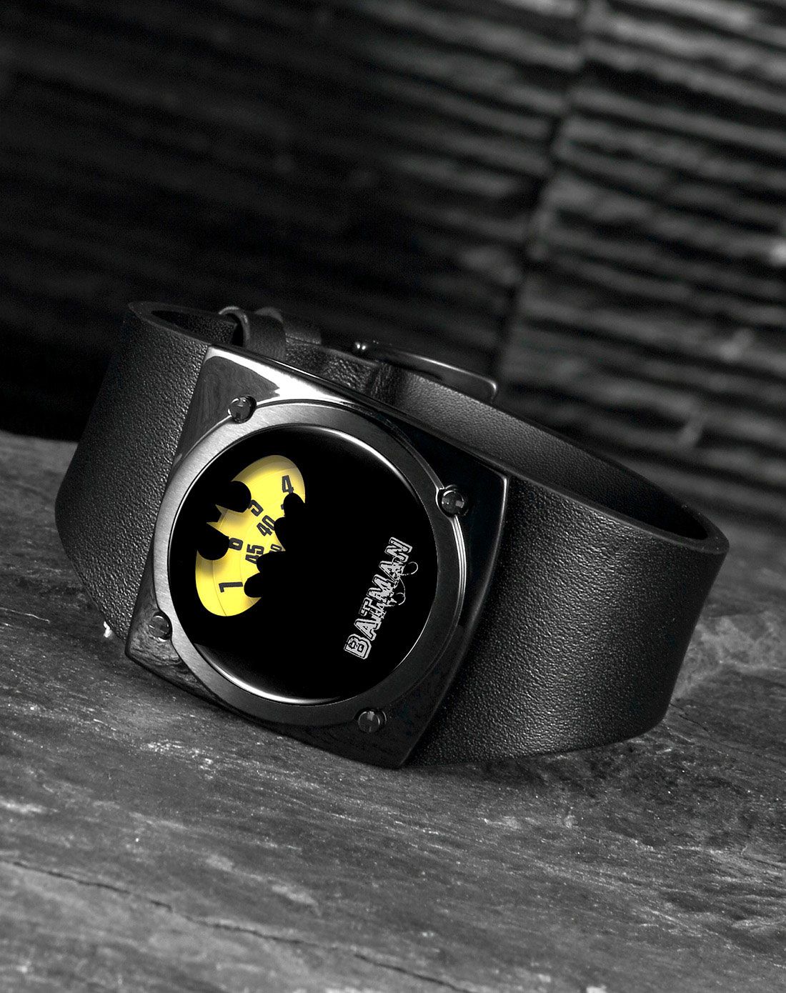 odm手表专场 odm 男款蝙蝠流线造型设计石英腕表 商品编码:bmf-m01dbl