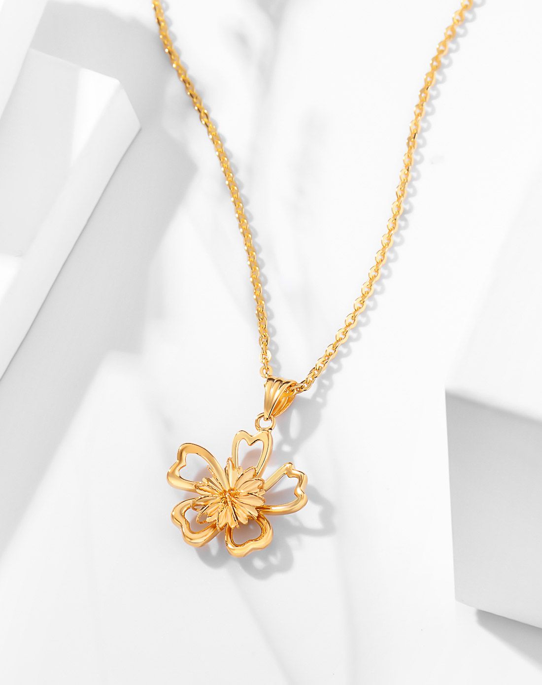 萃华18k金挂坠灿金寒梅吊坠