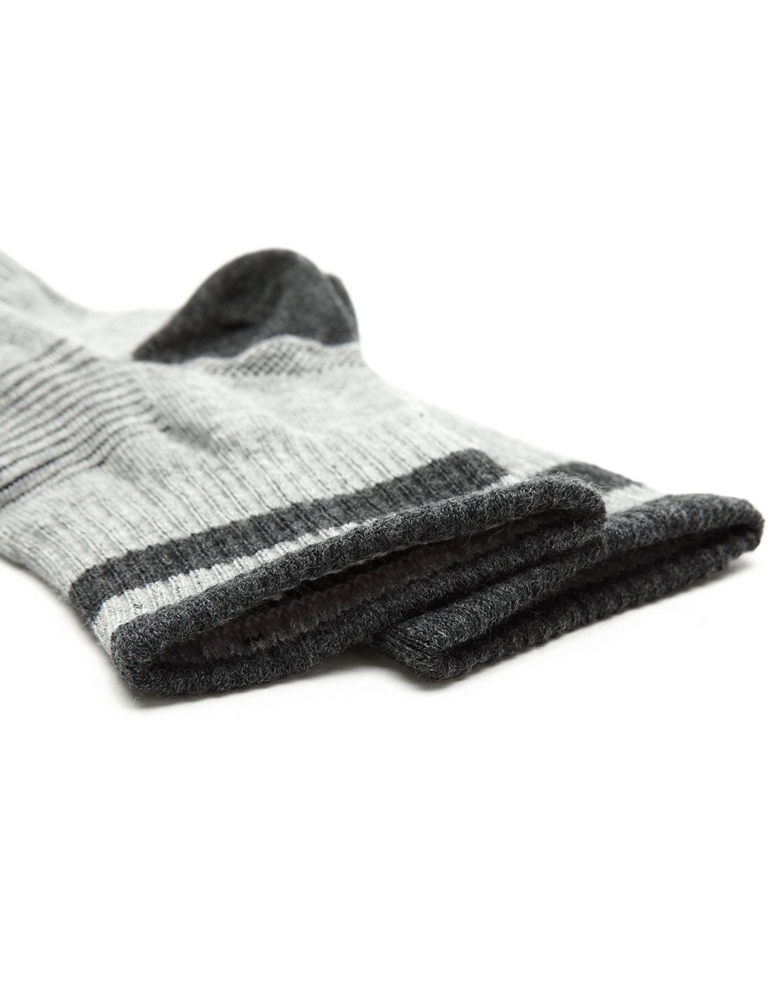 吸汗透气弹性 男款深灰袜子