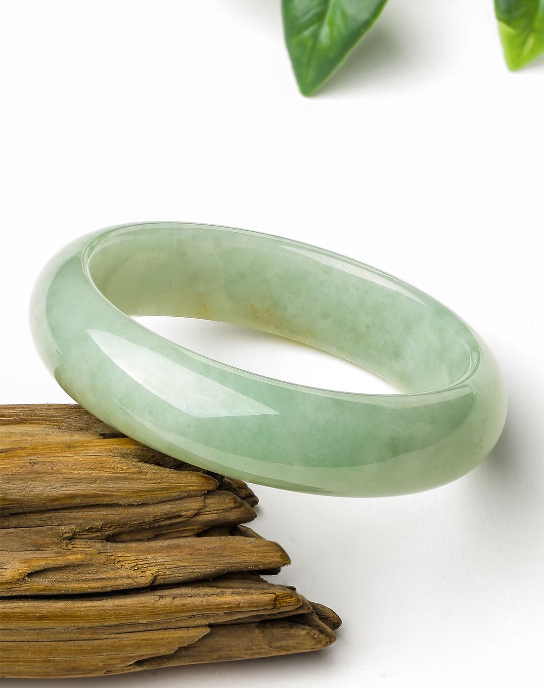 mary windsor 57mm冰糯种素雅浅绿正装翡翠手镯附证书