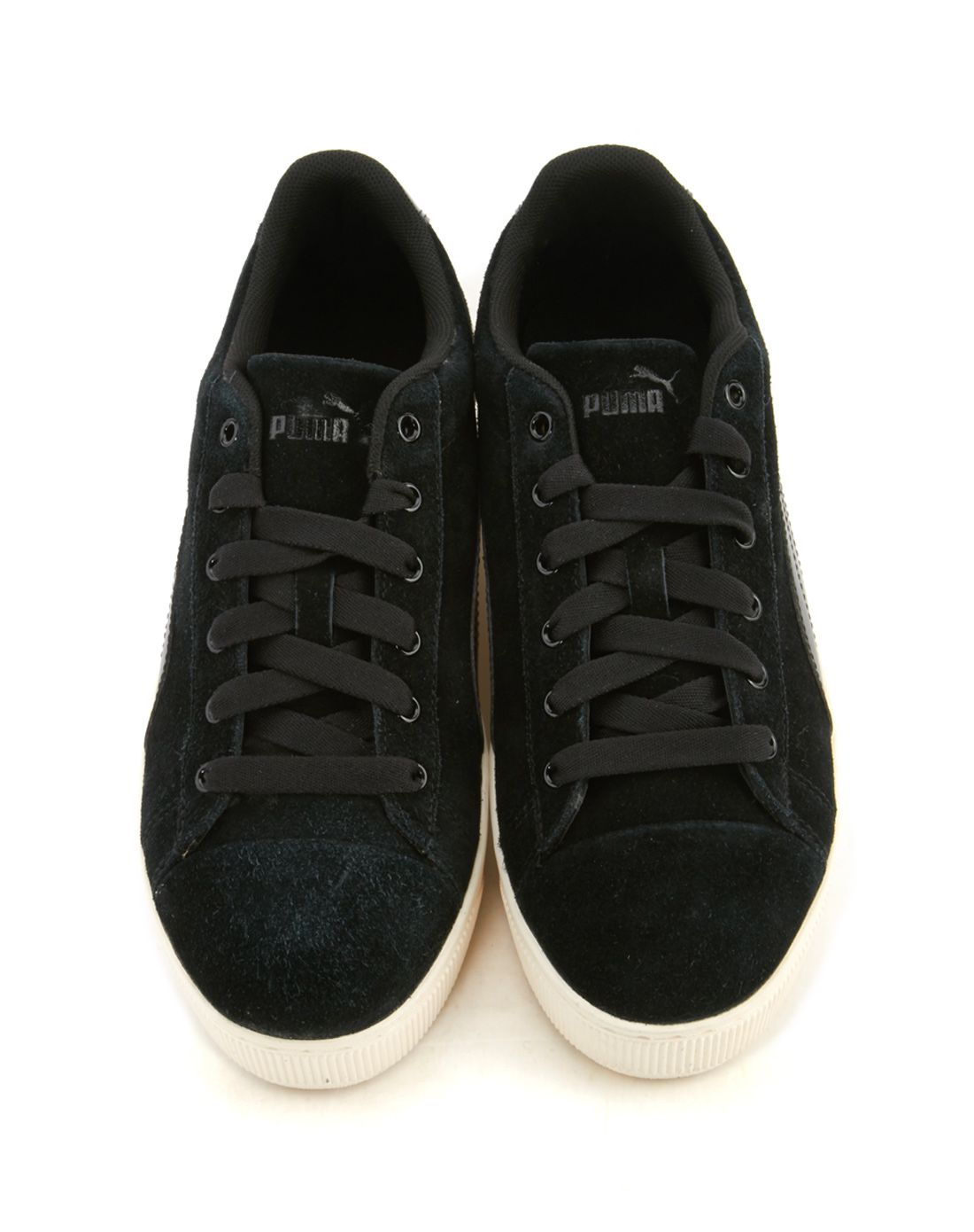 女款黑色运动鞋