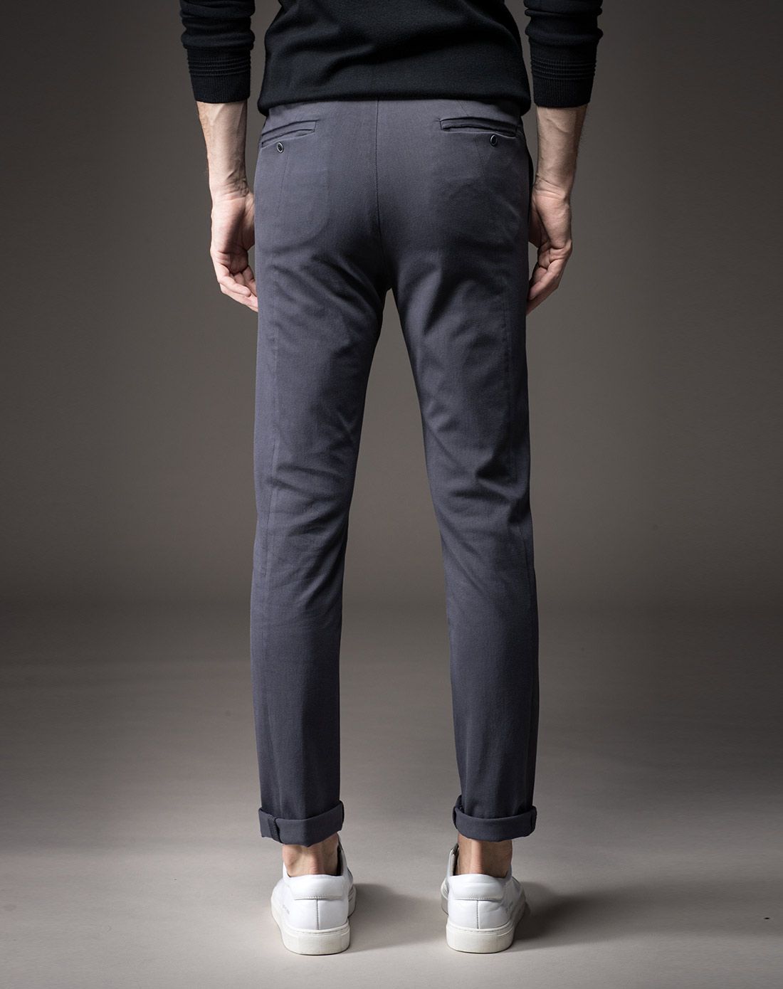 简约百搭款舒适休闲裤灰色